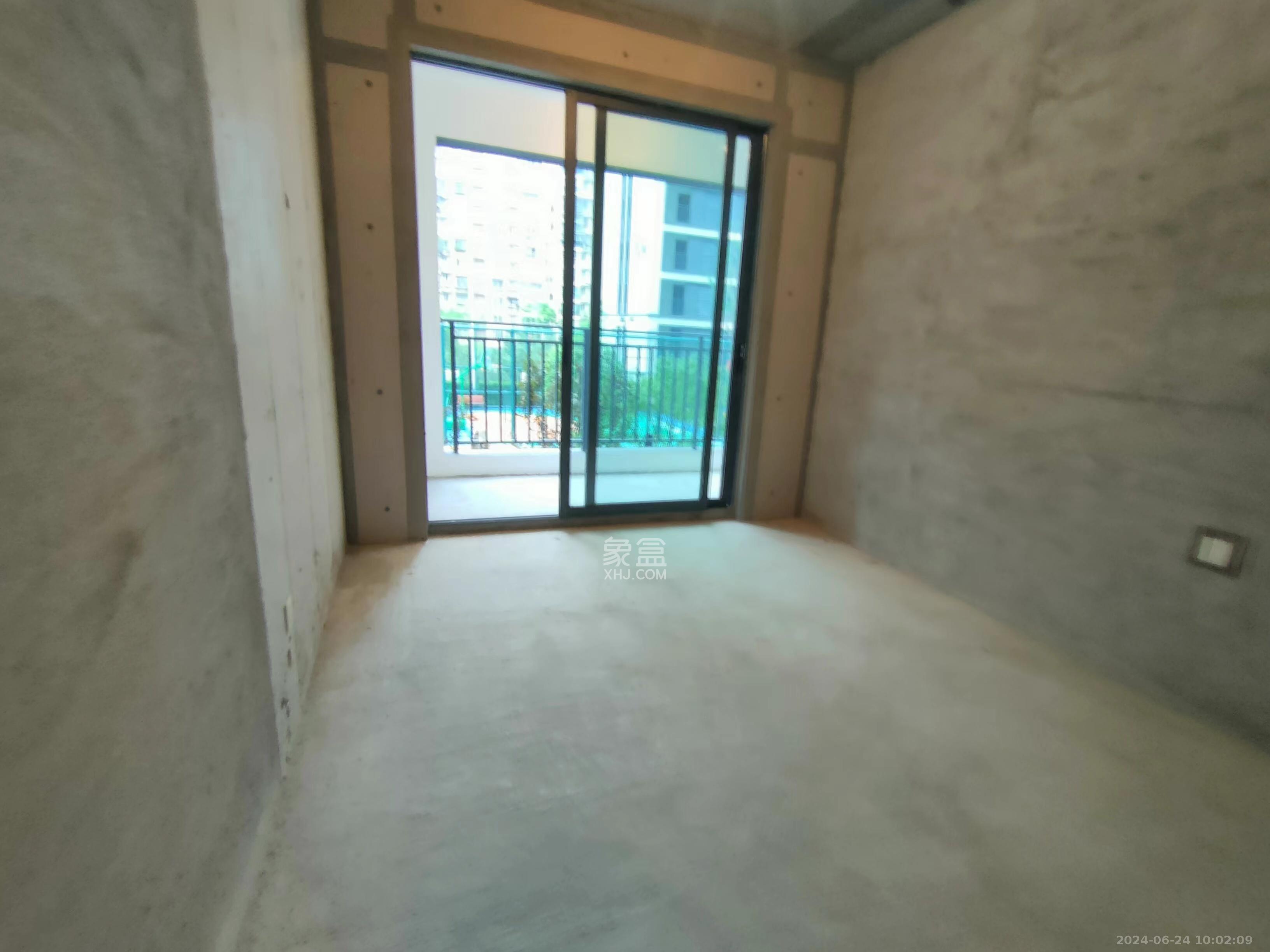 軌道中建麓江府  4室2廳2衛(wèi)   2200.00元/月室內(nèi)圖