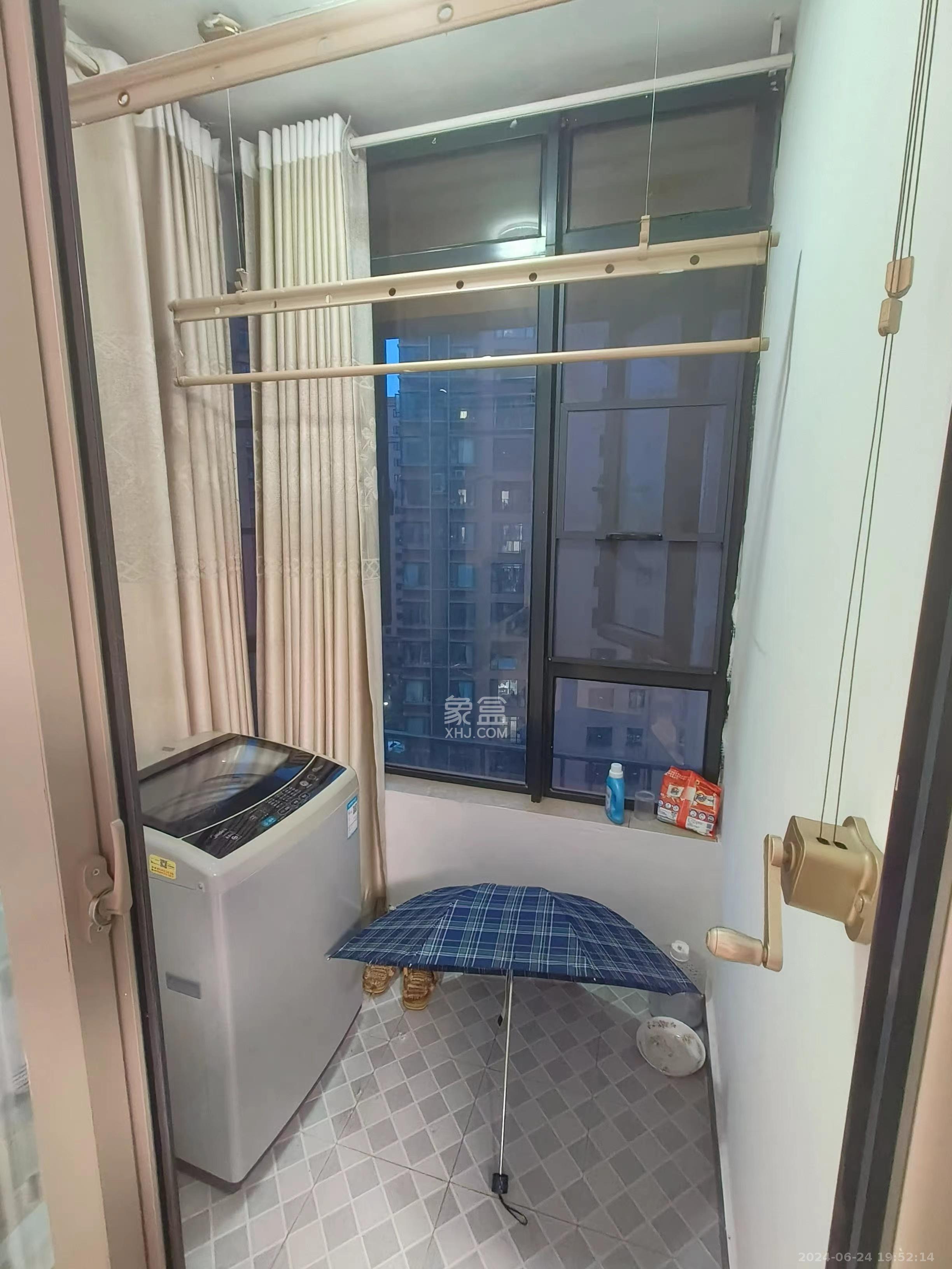怡海星城  2室2厅1卫   1700.00元/月室内图