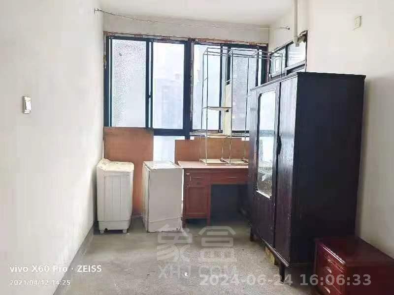 莱茵小镇  3室2厅1卫   1200.00元/月户型图