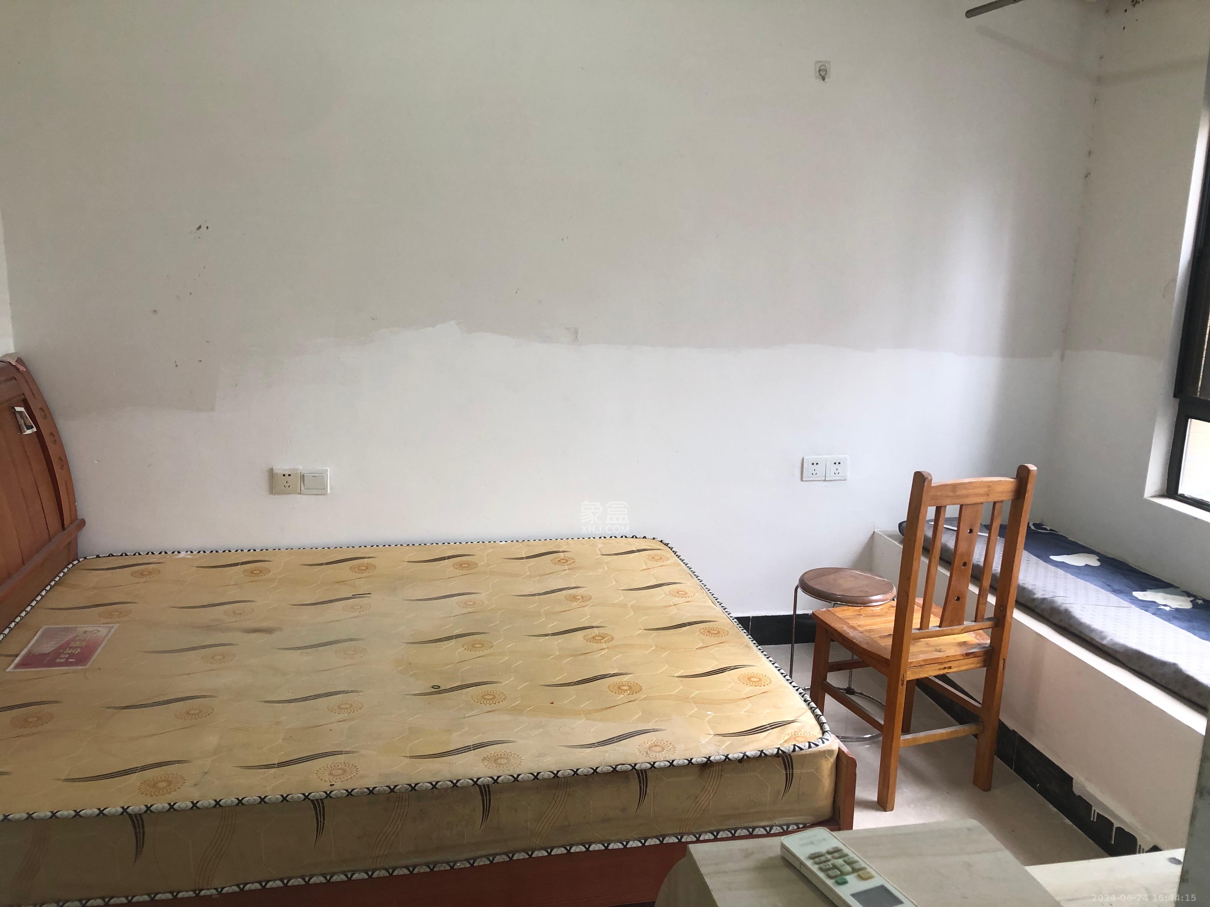 新华都万家城  1室1厅1卫   850.00元/月室内图