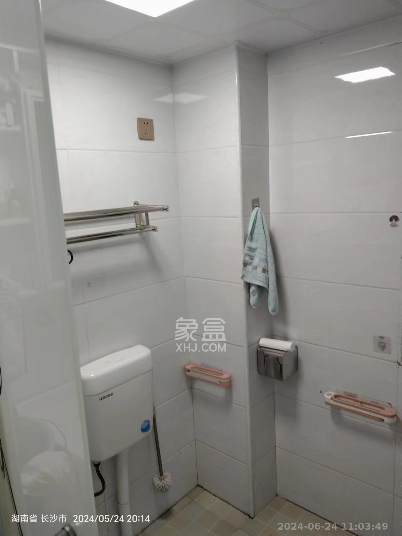 中悦领秀城  3室2厅1卫   1500.00元/月室内图