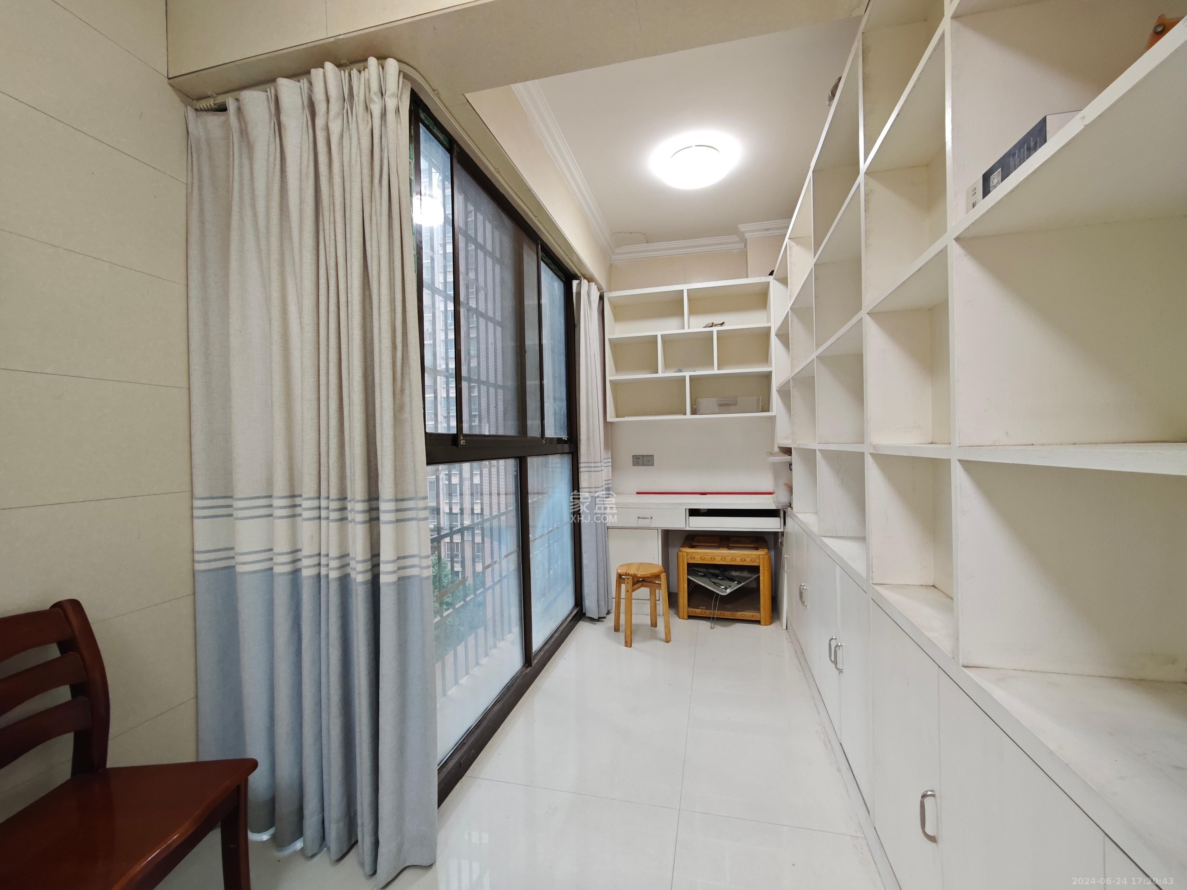 城市山水豪园（山水城市风景）  3室2厅1卫   2600.00元/月室内图