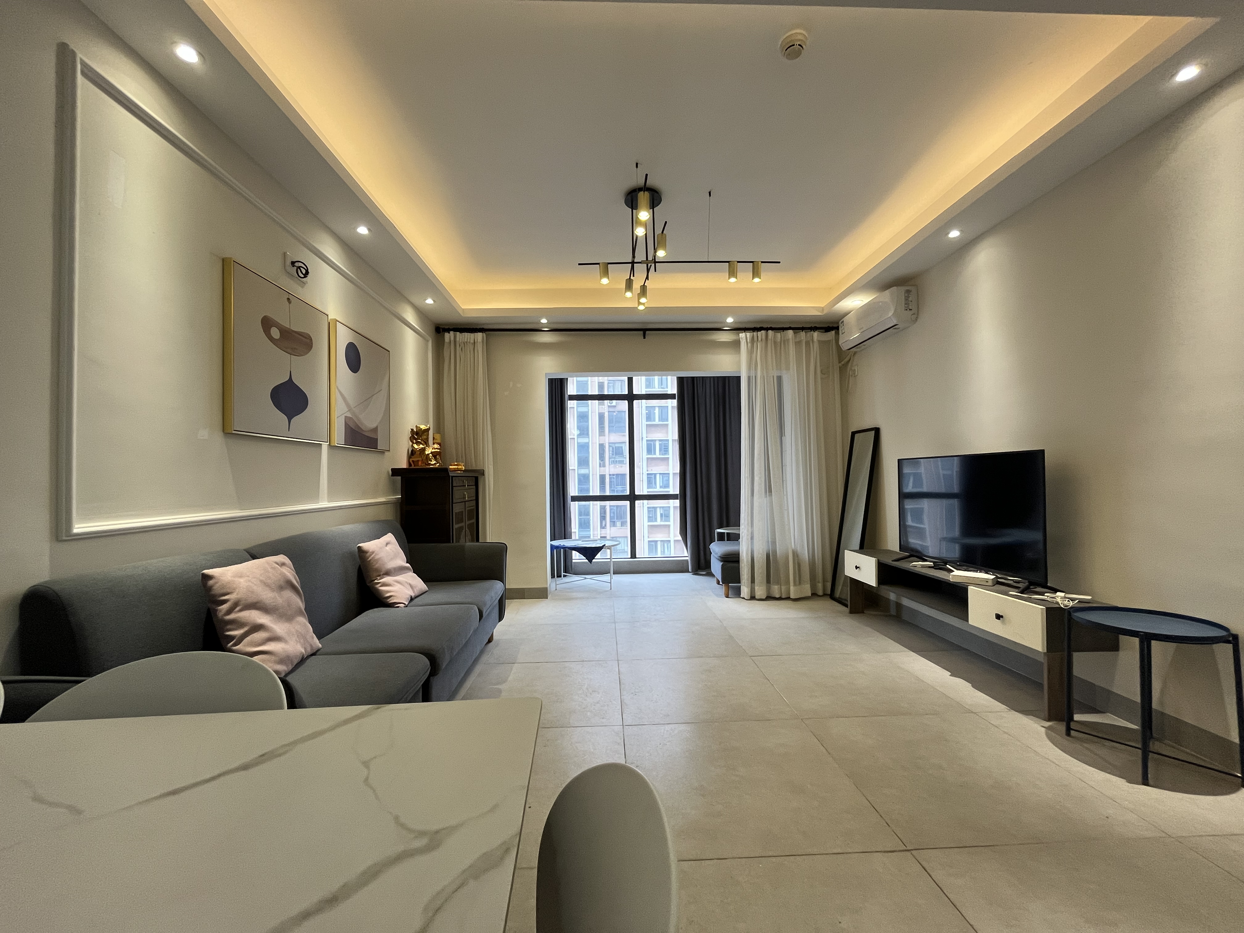 流金岁月-华晨国际  3室2厅2卫    65.0万 流金岁月-华晨国际  3室2厅2卫    65.0万