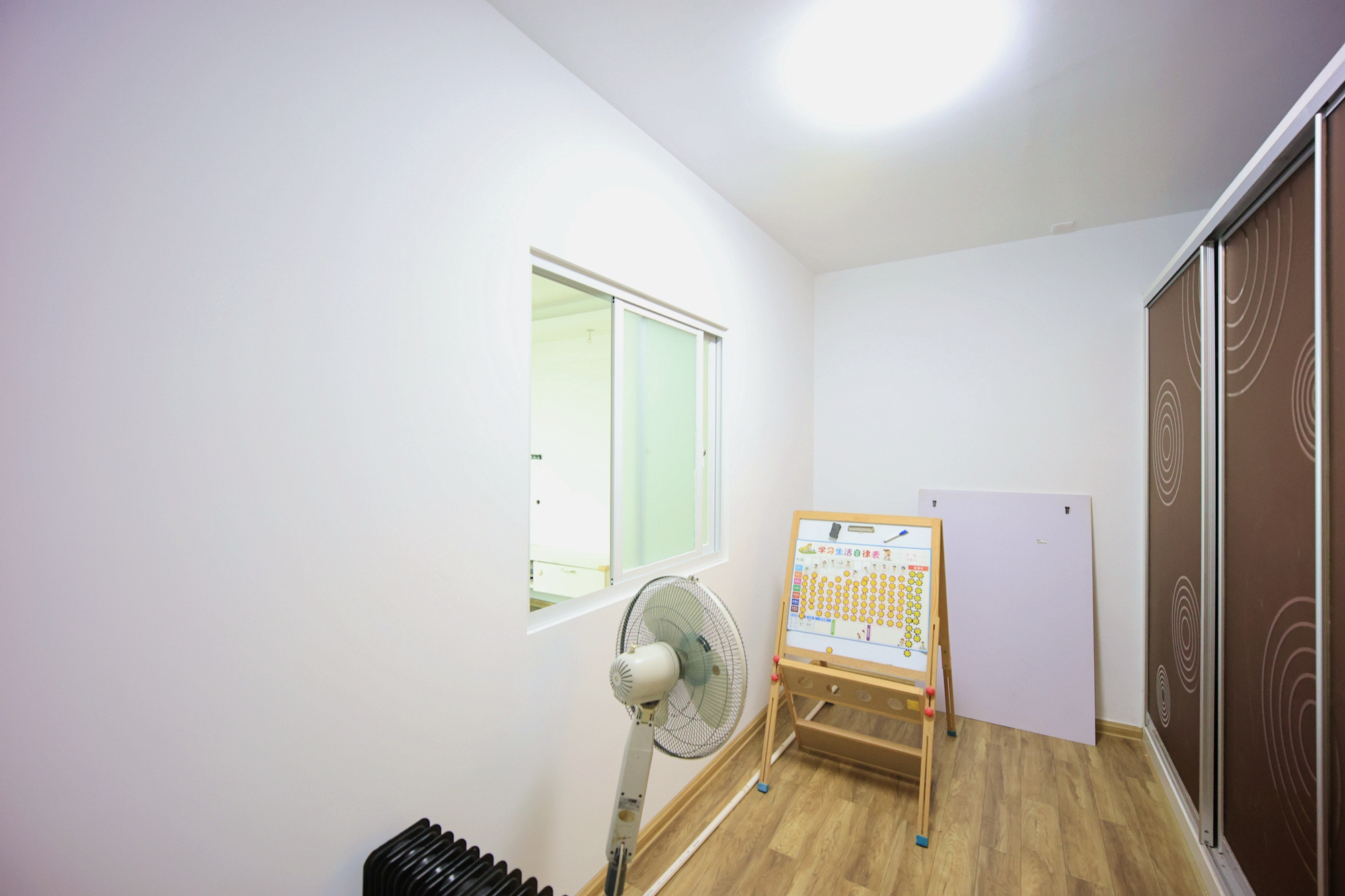 永宏阁  3室2厅2卫   75.50万卧室
