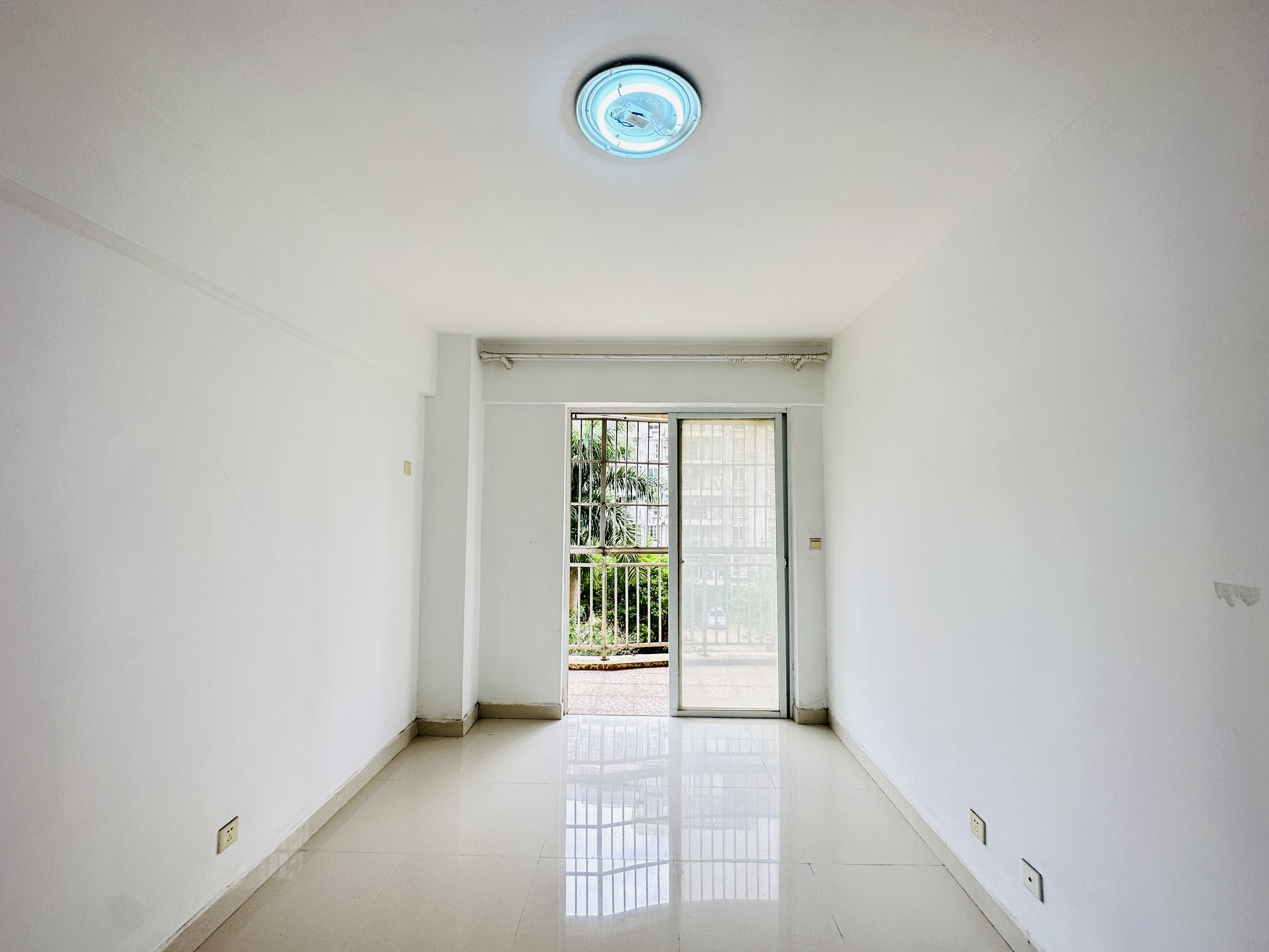 电力明园 3室2厅2卫 126.0万 电力明园 3室2厅2卫 126.0万卧室