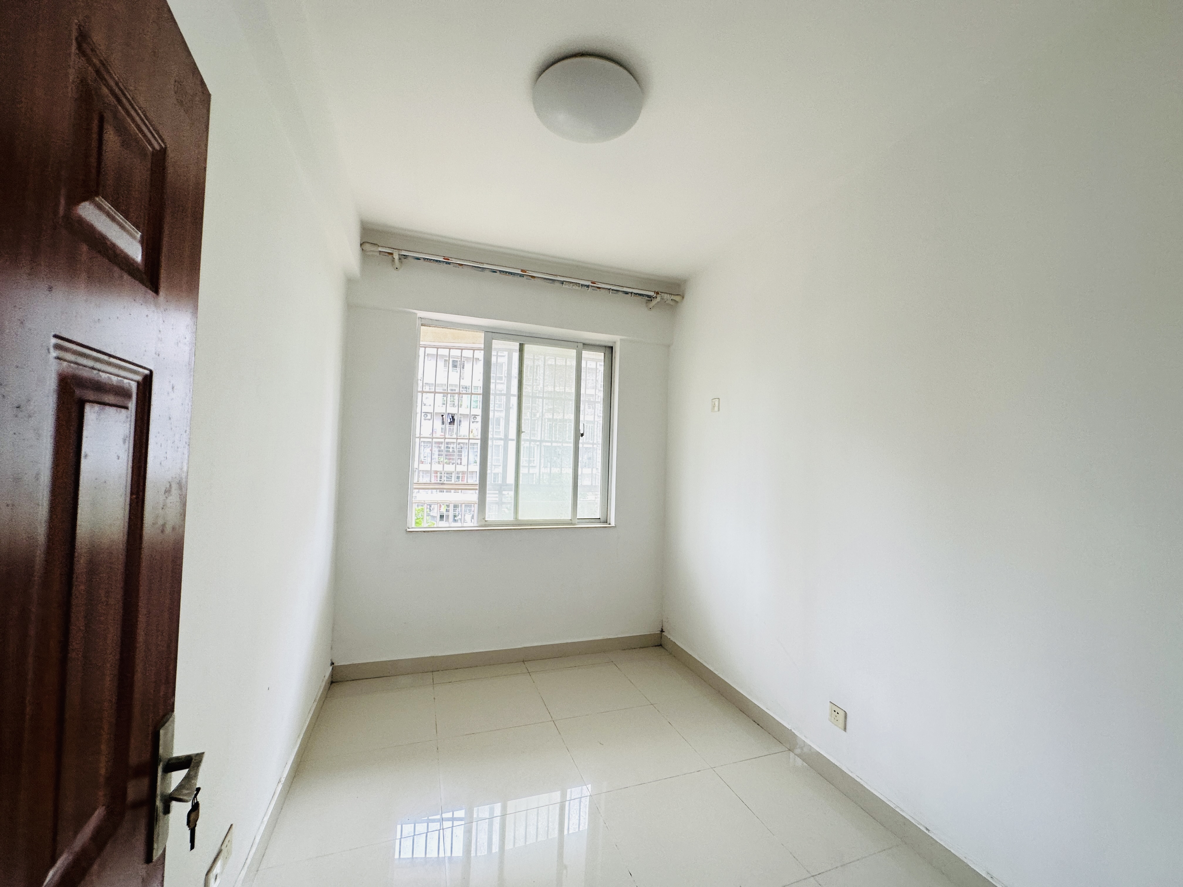 电力明园 3室2厅2卫 126.0万 电力明园 3室2厅2卫 126.0万卧室