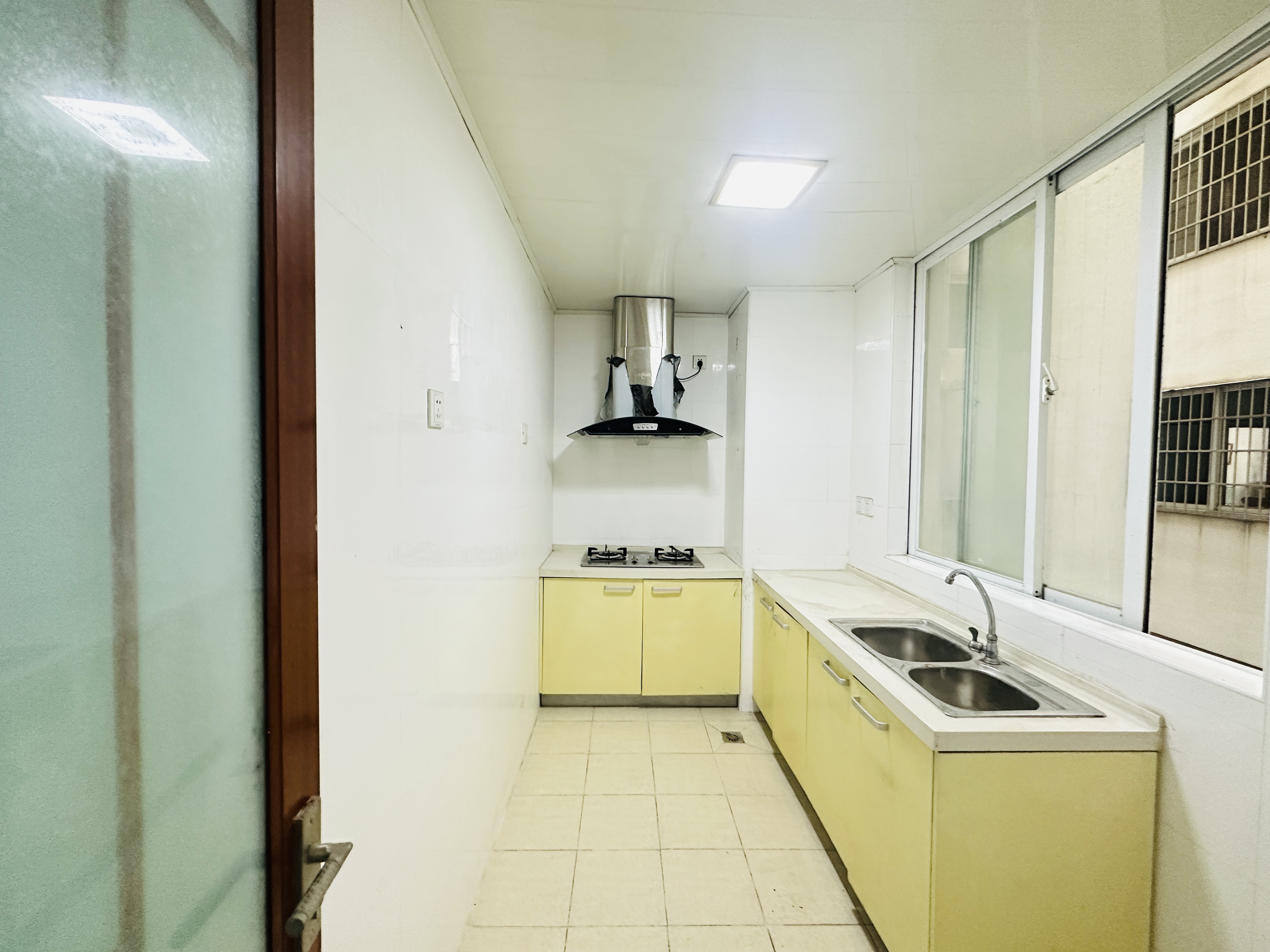 电力明园 3室2厅2卫 126.0万 电力明园 3室2厅2卫 126.0万厨房