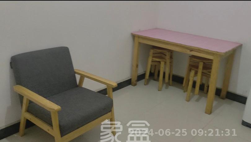 清水小区（浪琴湾清水小区）  1室1厅1卫   1300.00元/月室内图1