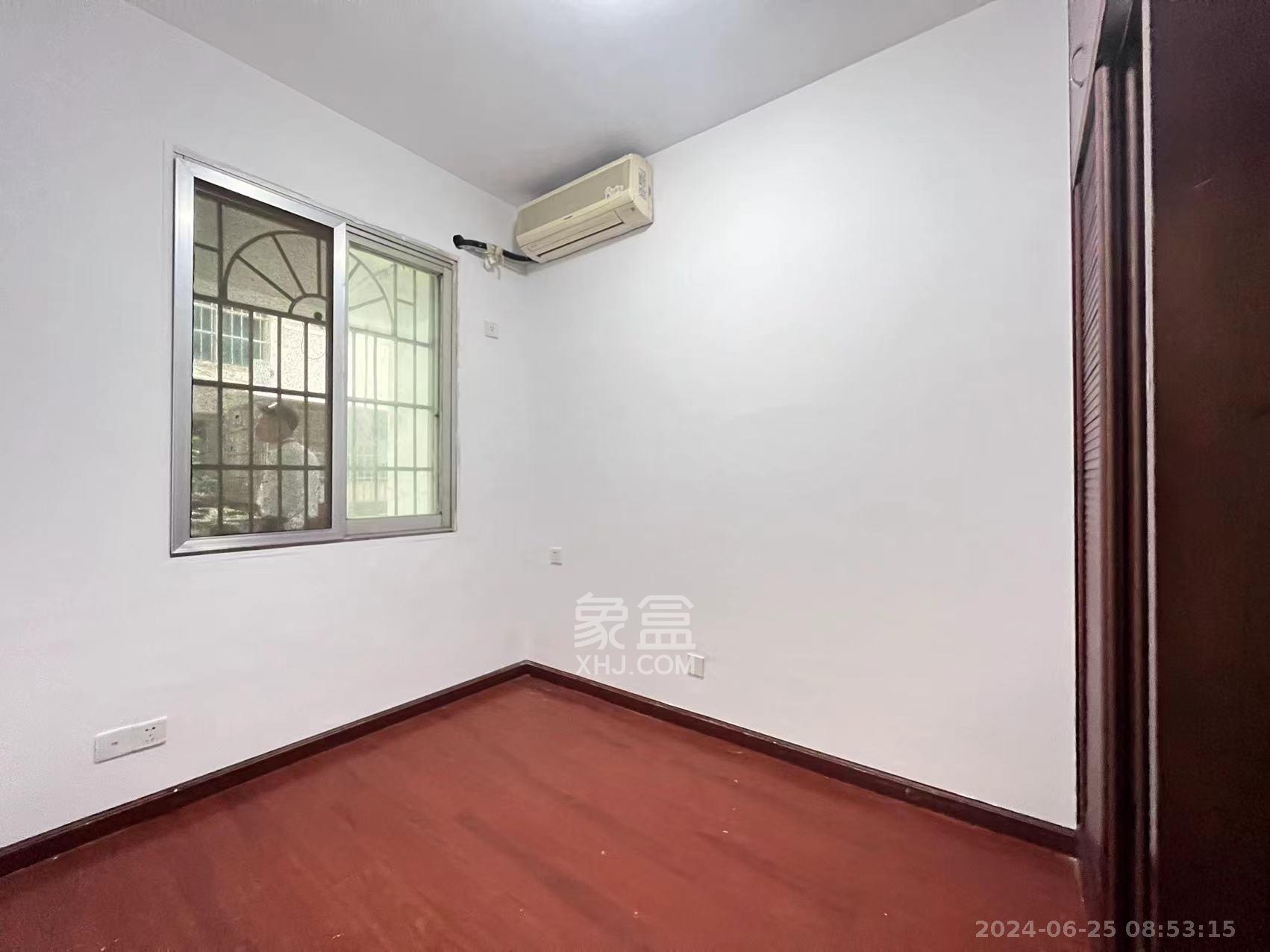 岳麓大道383号（产权）（广裕花园）  4室2厅2卫   3500.00元/月室内图1