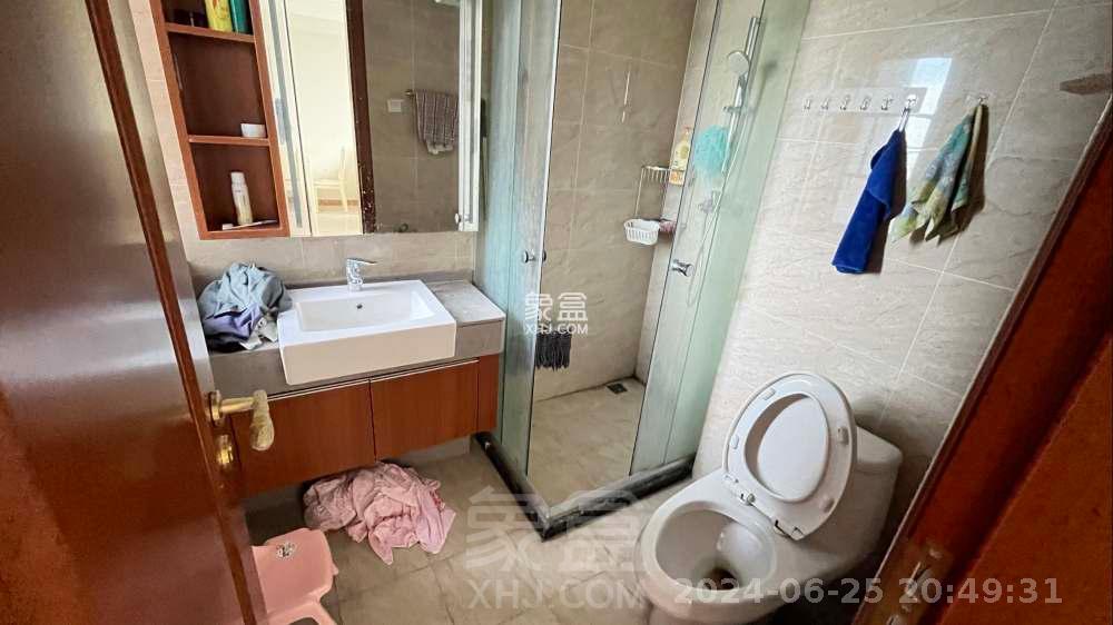恒大御景湾  3室2厅1卫   2000.00元/月室内图