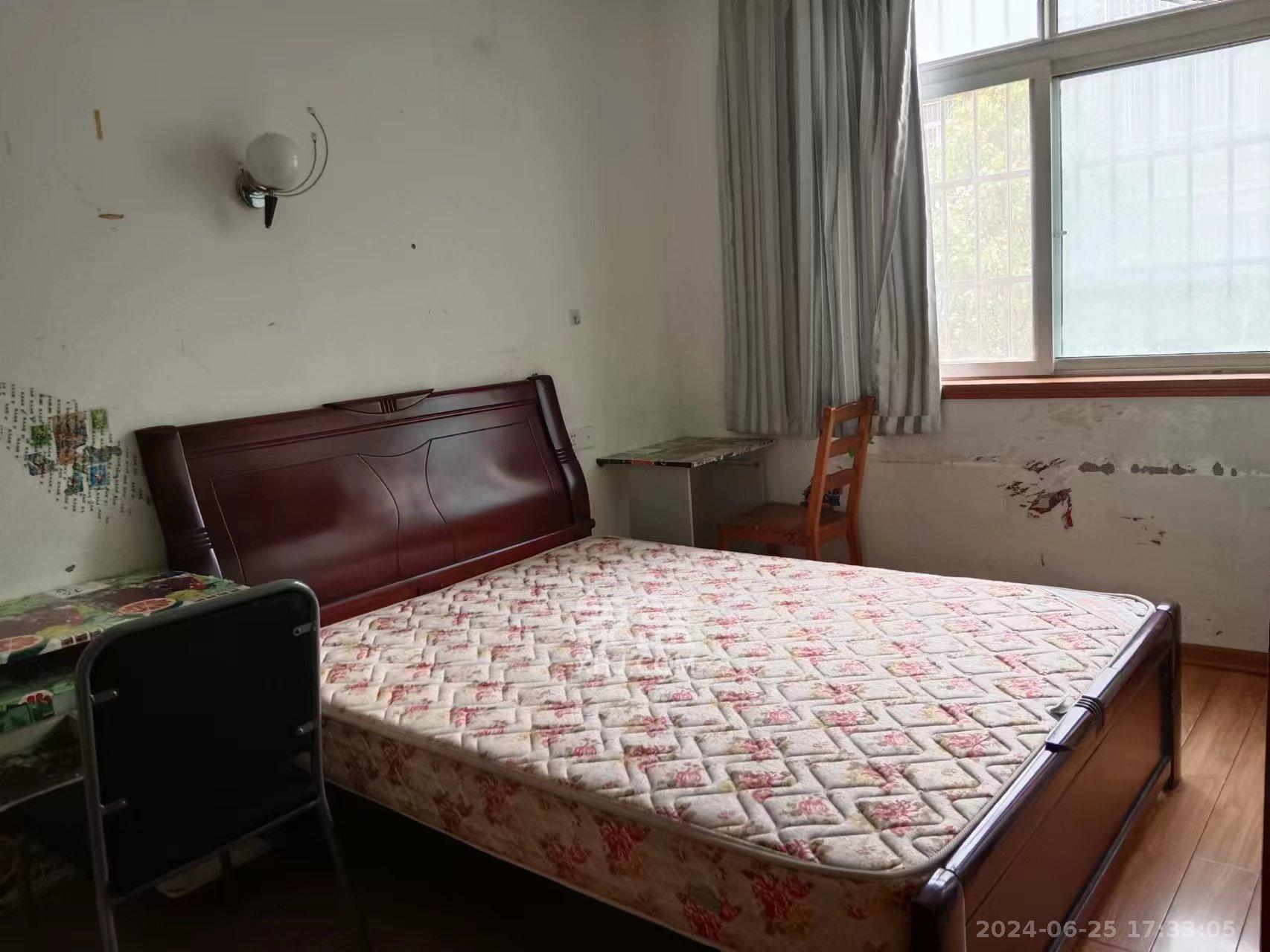 鄱阳小区  2室2厅1卫   1500.00元/月室内图