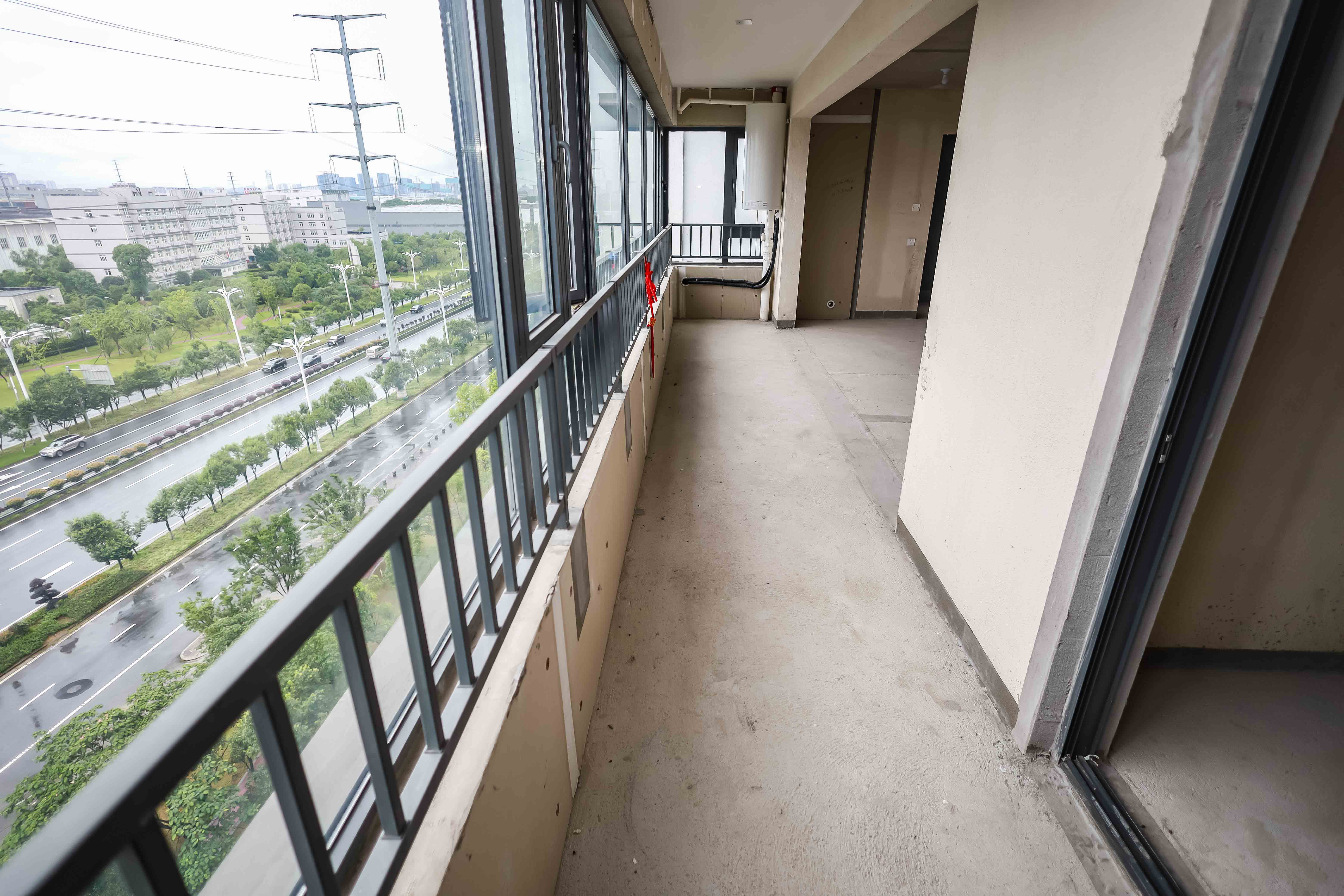 保利恒伟时光印象  3室1厅2卫   108.00万阳台