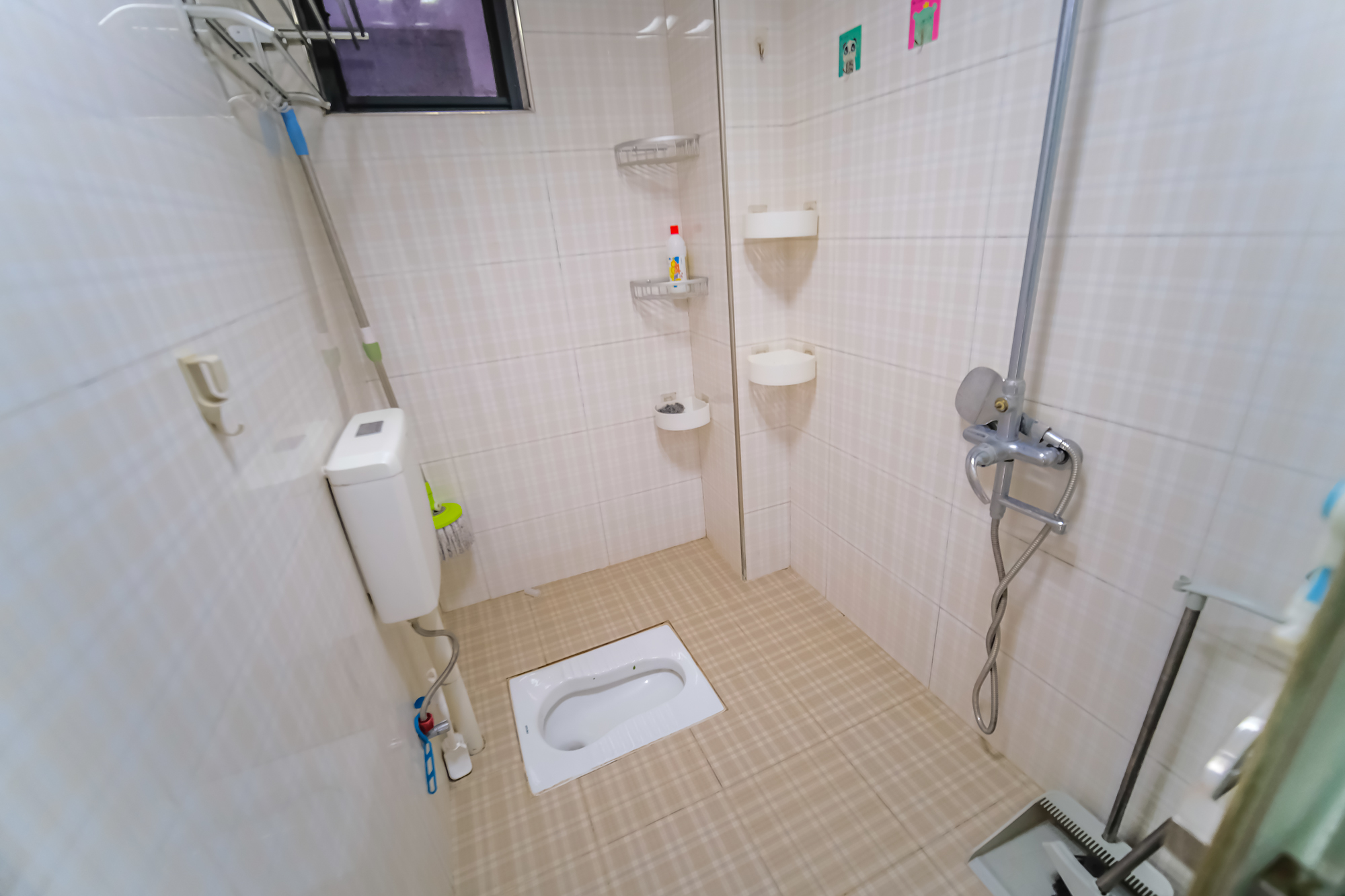 三一街区  2室2厅1卫   48.00万卫生间