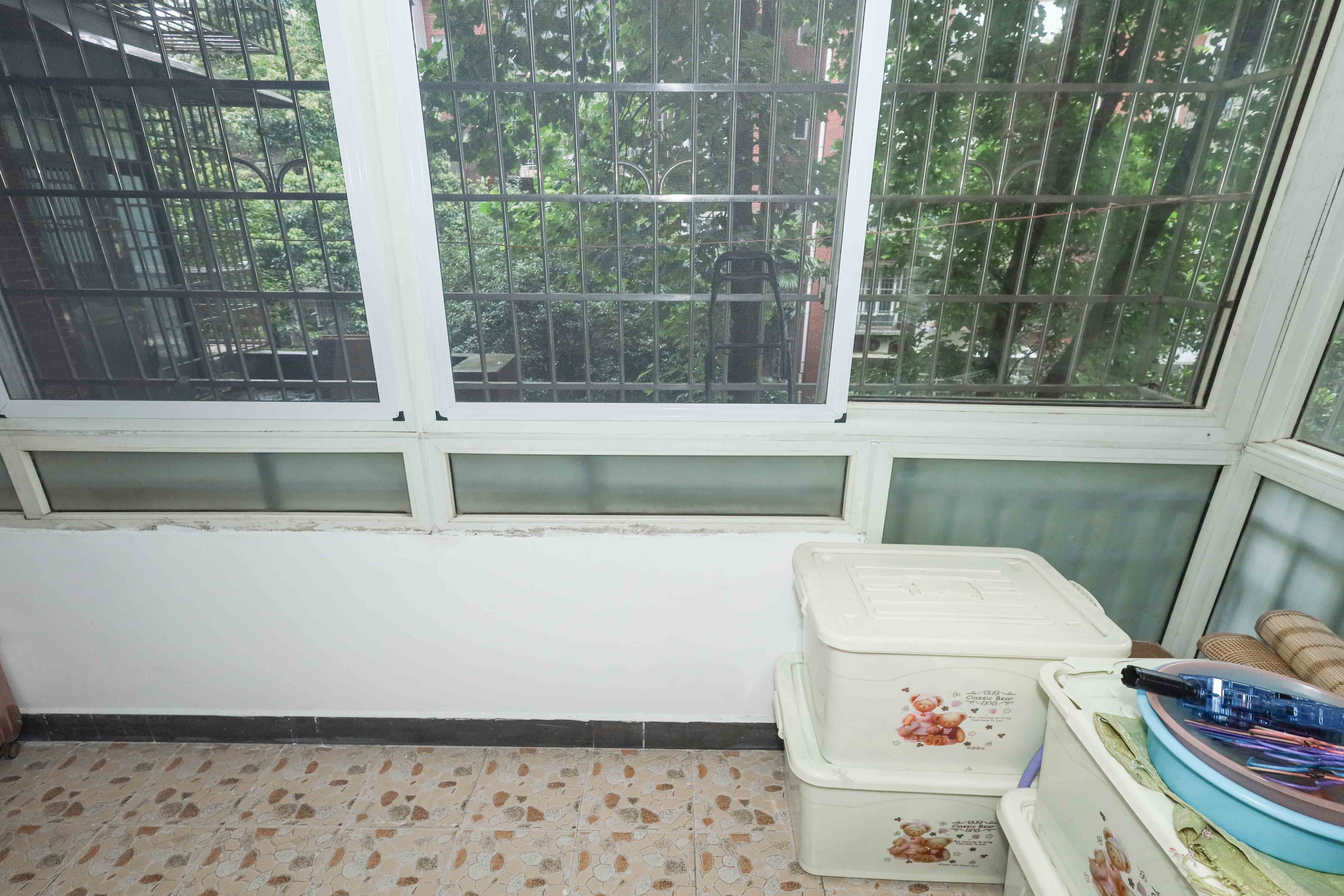 山水英伦 2室2厅1卫 62.0万 山水英伦 2室2厅1卫 62.0万阳台