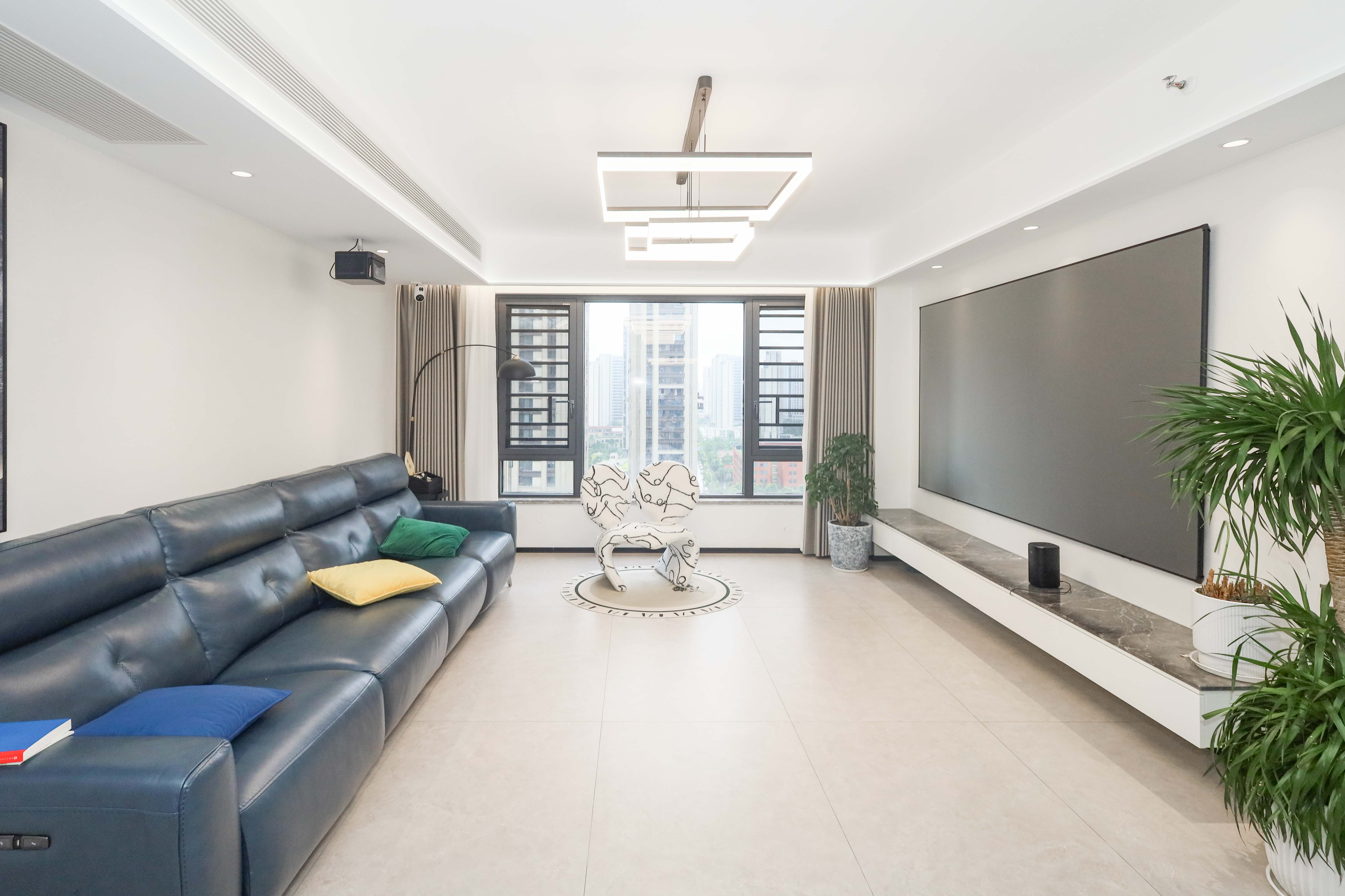 建发央著  4室2厅3卫   450.00万