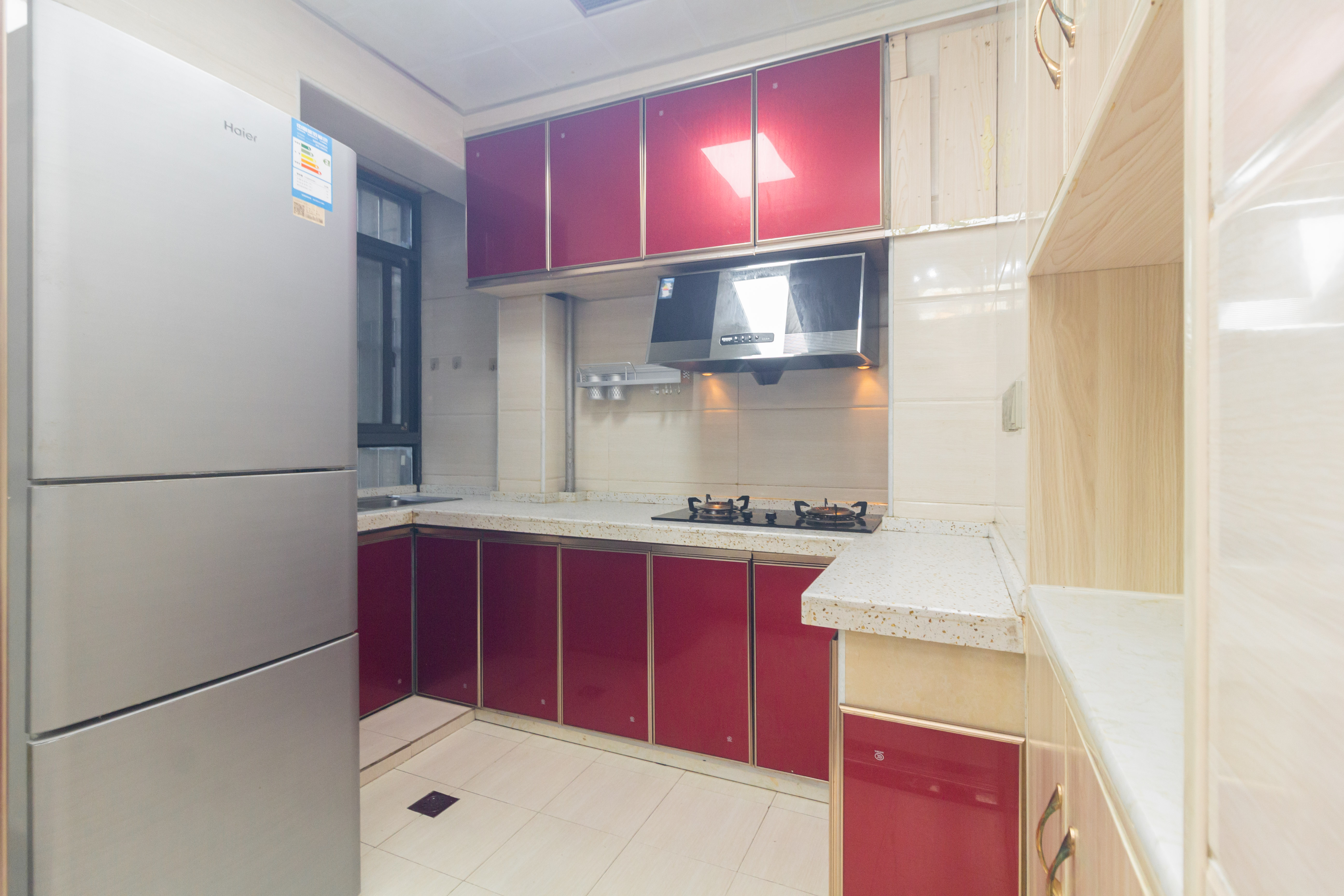 光明城市(星辰青年城) 3室2厅1卫 42.8万 光明城市(星辰青年城) 3室2厅1卫 42.8万厨房