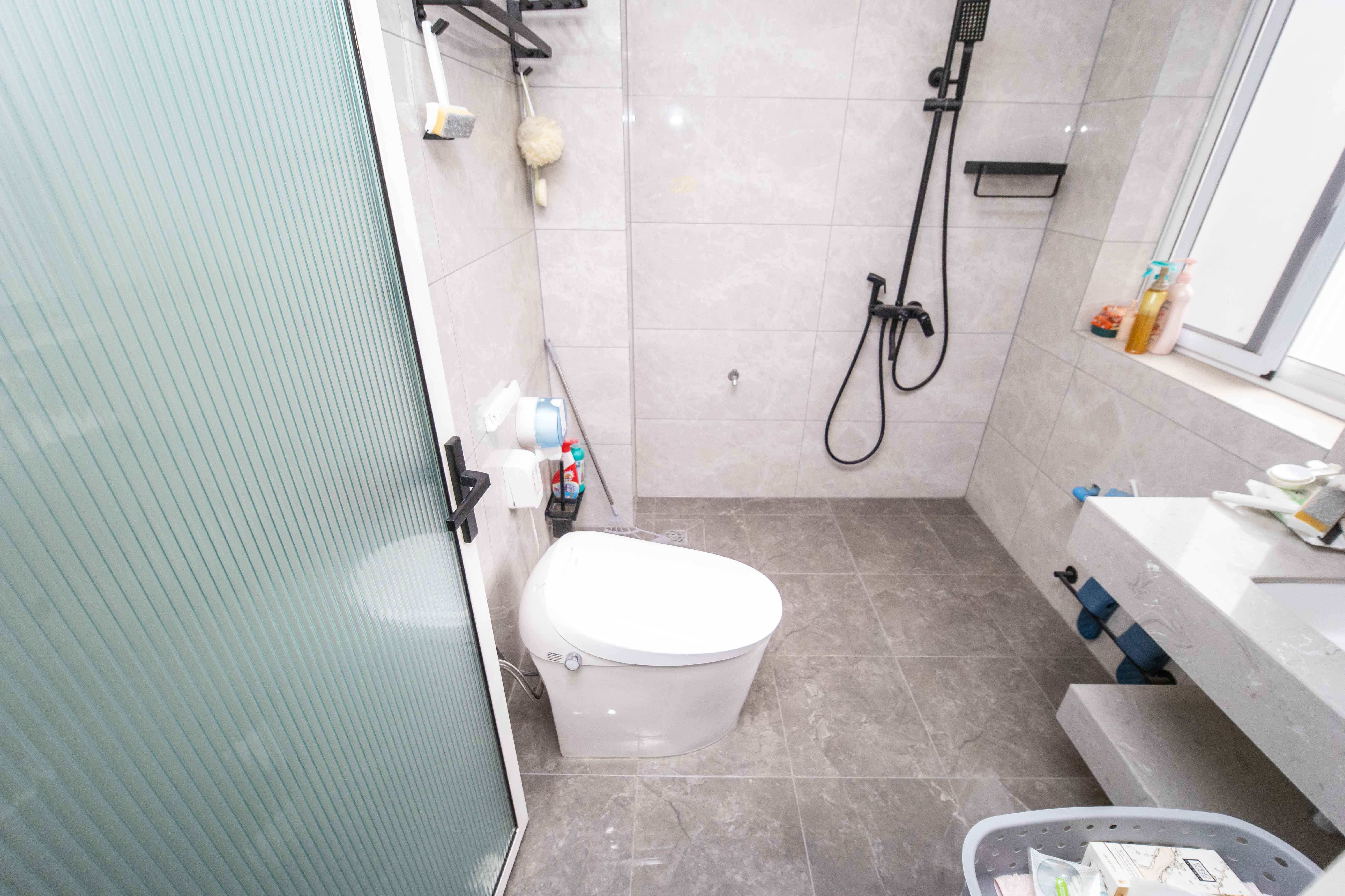 芙蓉公寓 3室2厅2卫 132.0万 芙蓉公寓 3室2厅2卫 132.0万卫生间