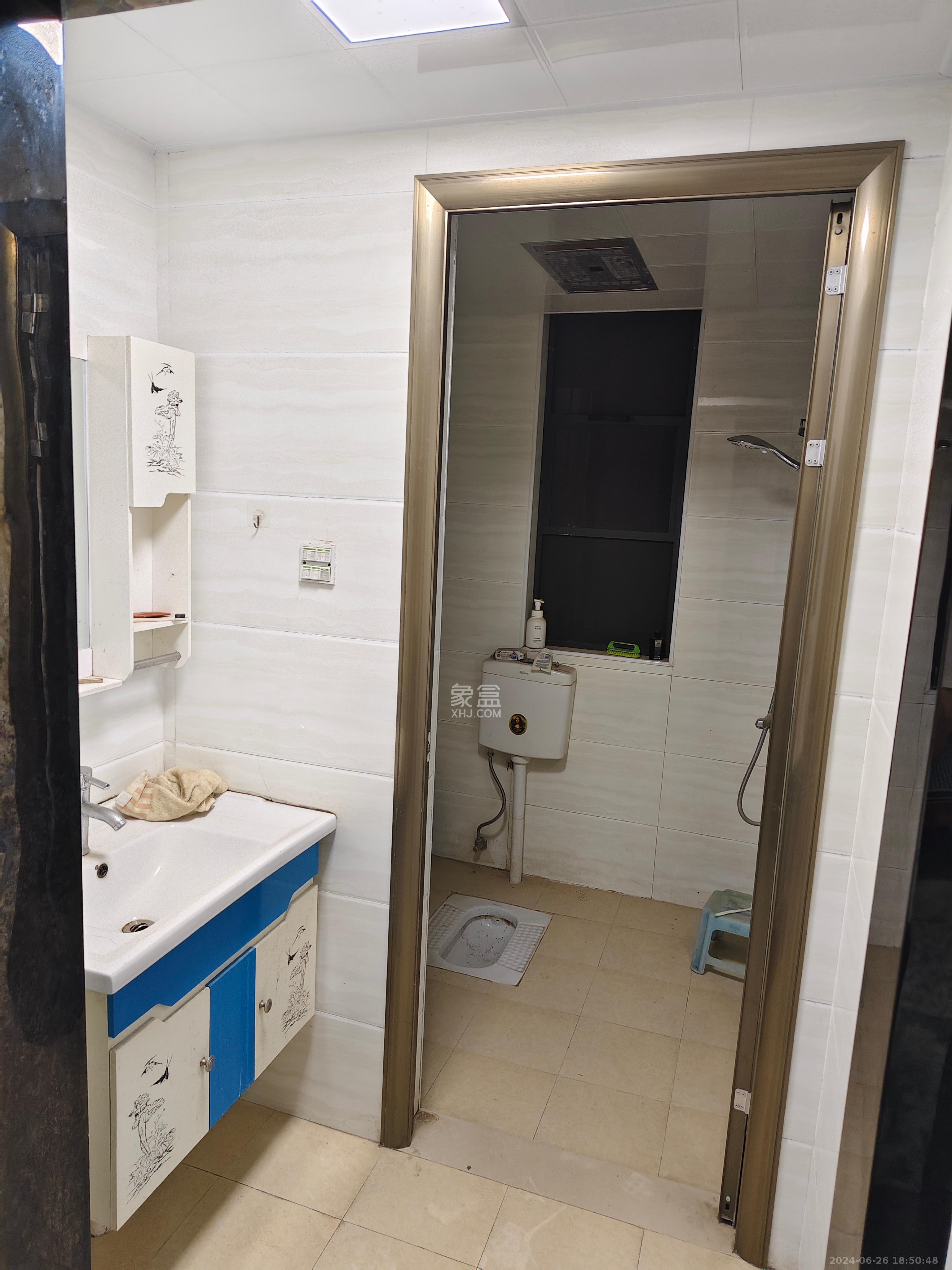 中国铁建梅溪青秀一期  1室2厅1卫   2800.00元/月室内图