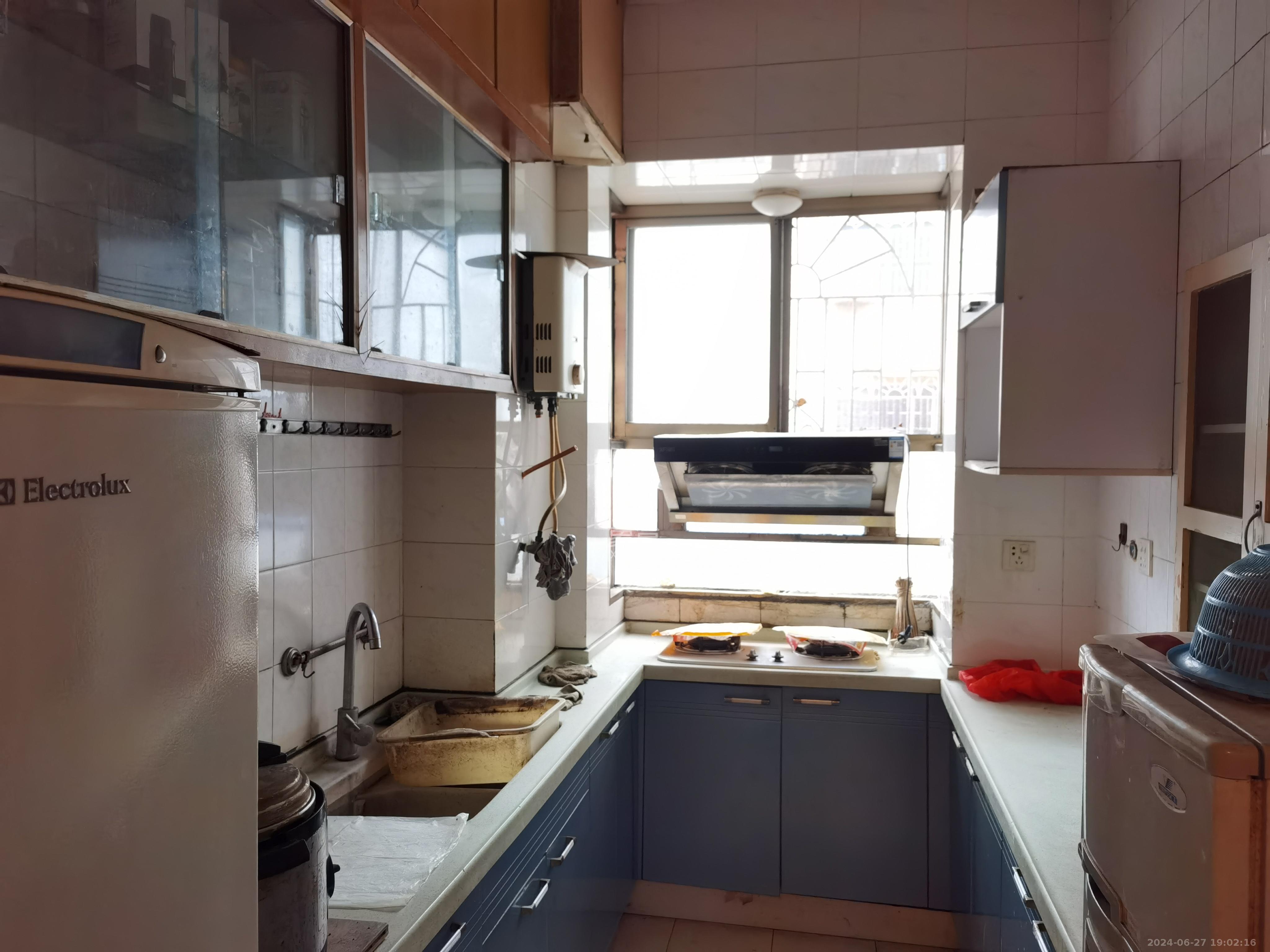 路桥宿舍  3室1厅1卫   1800.00元/月室内图