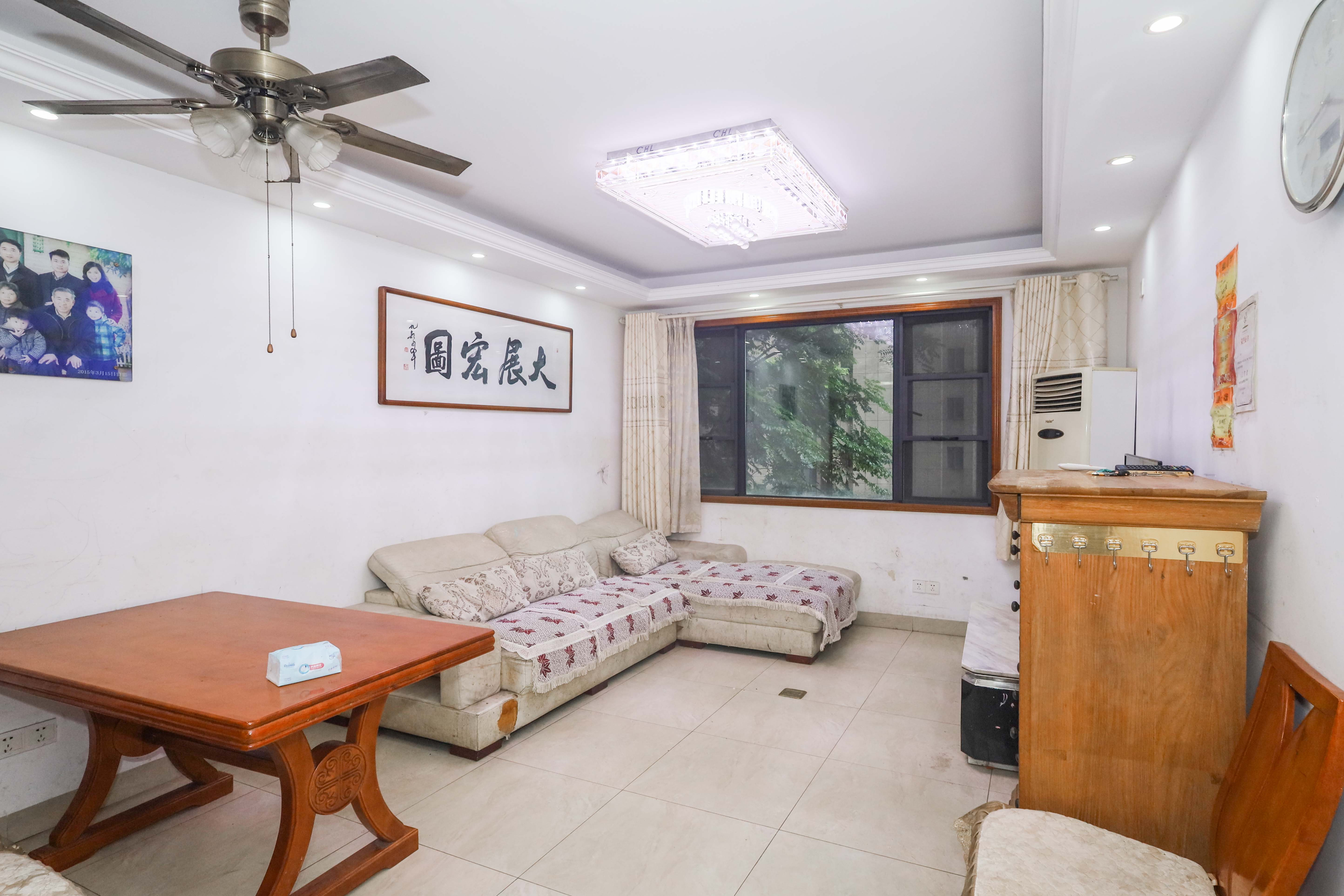 中国铁建梅溪青秀一期 2室2厅1卫 80.0万 中国铁建梅溪青秀一期 2室2厅1卫 80.0万客厅