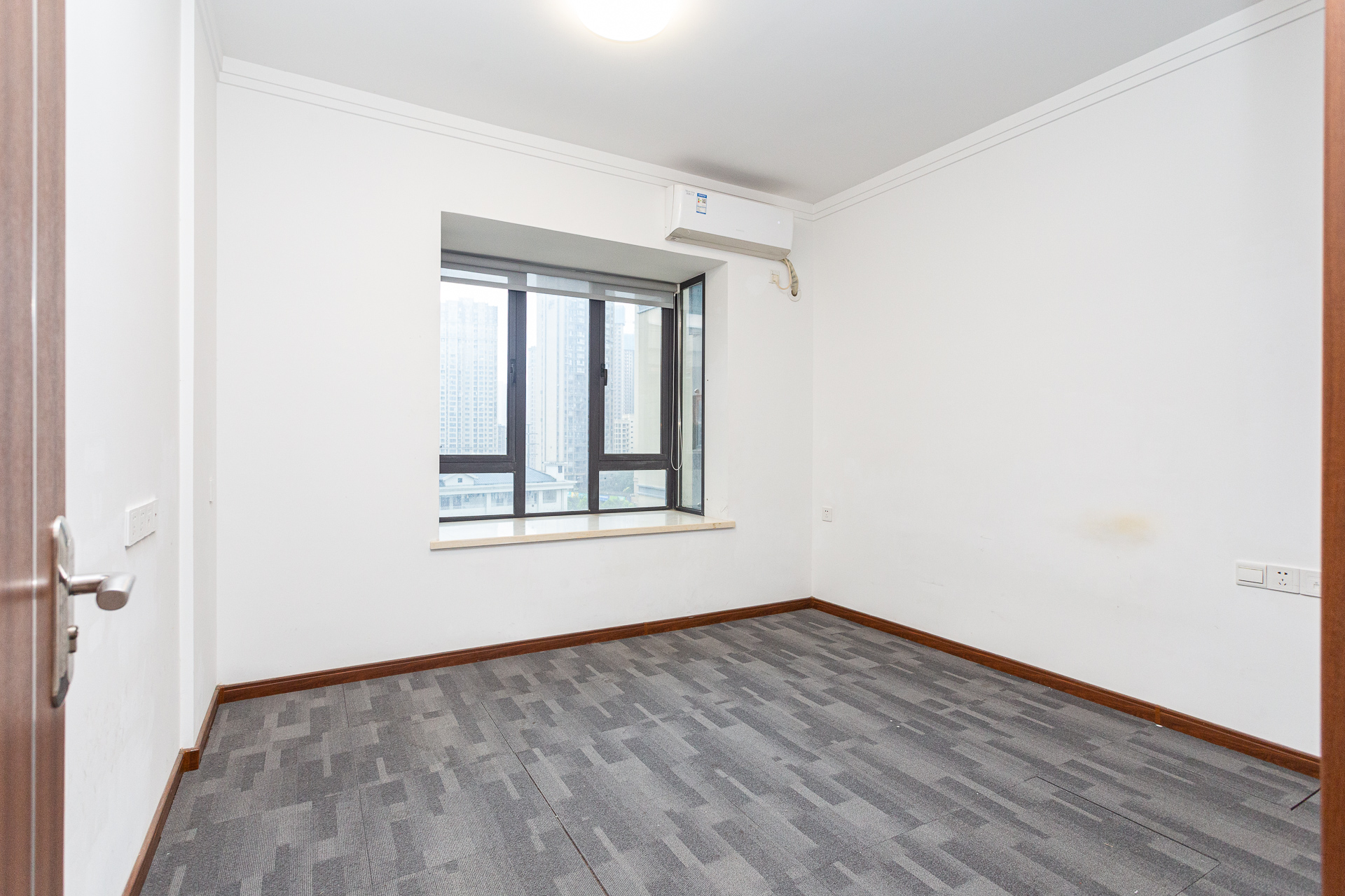 万润滨江天著 1室0厅0卫 135.0万 万润滨江天著 1室0厅0卫 135.0万卧室