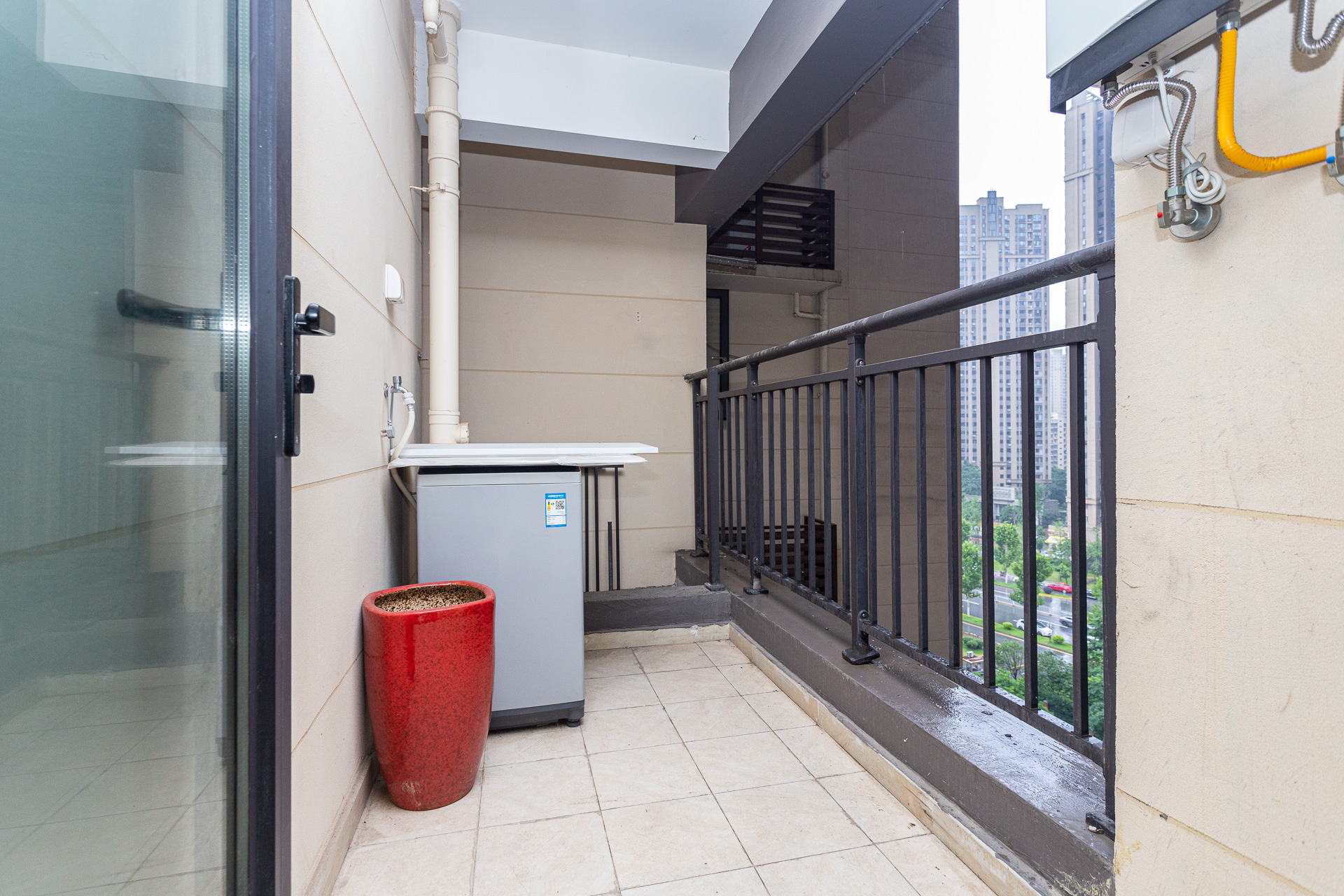 万润滨江天著 1室0厅0卫 135.0万 万润滨江天著 1室0厅0卫 135.0万阳台