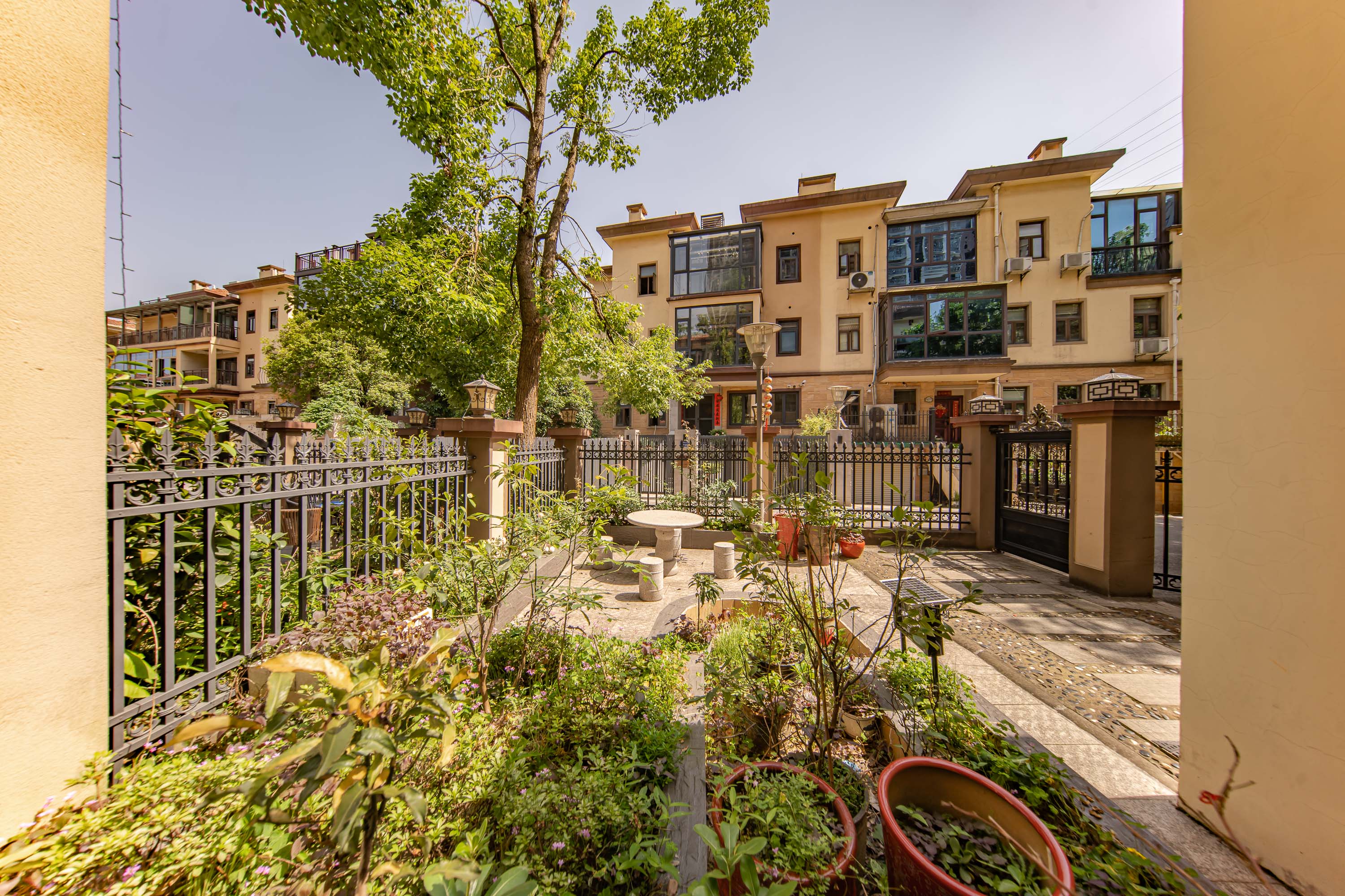 九龙领仕汇 4室4厅4卫 348.0万 九龙领仕汇 4室4厅4卫 348.0万其他