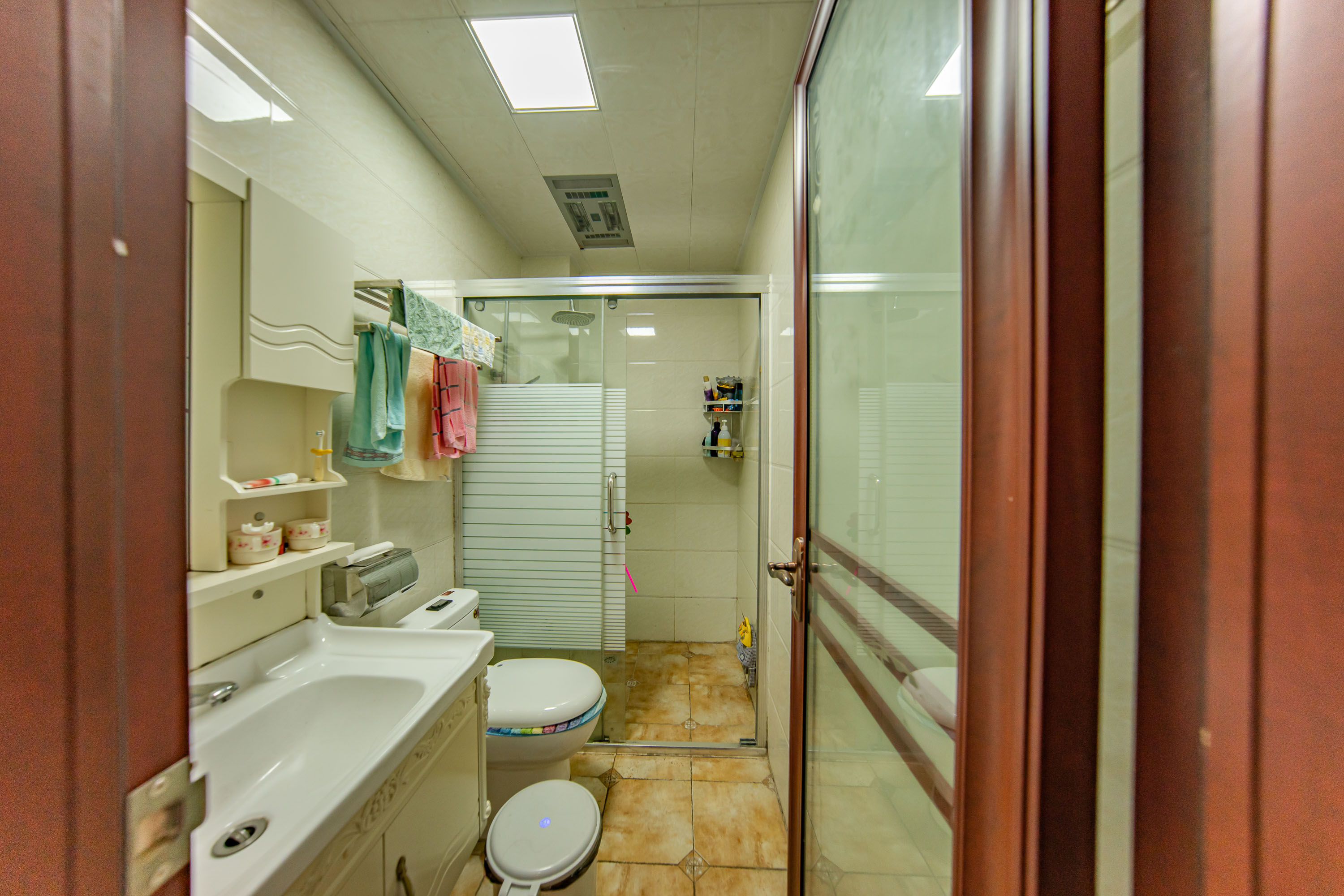 九龙领仕汇 4室4厅4卫 348.0万 九龙领仕汇 4室4厅4卫 348.0万卫生间