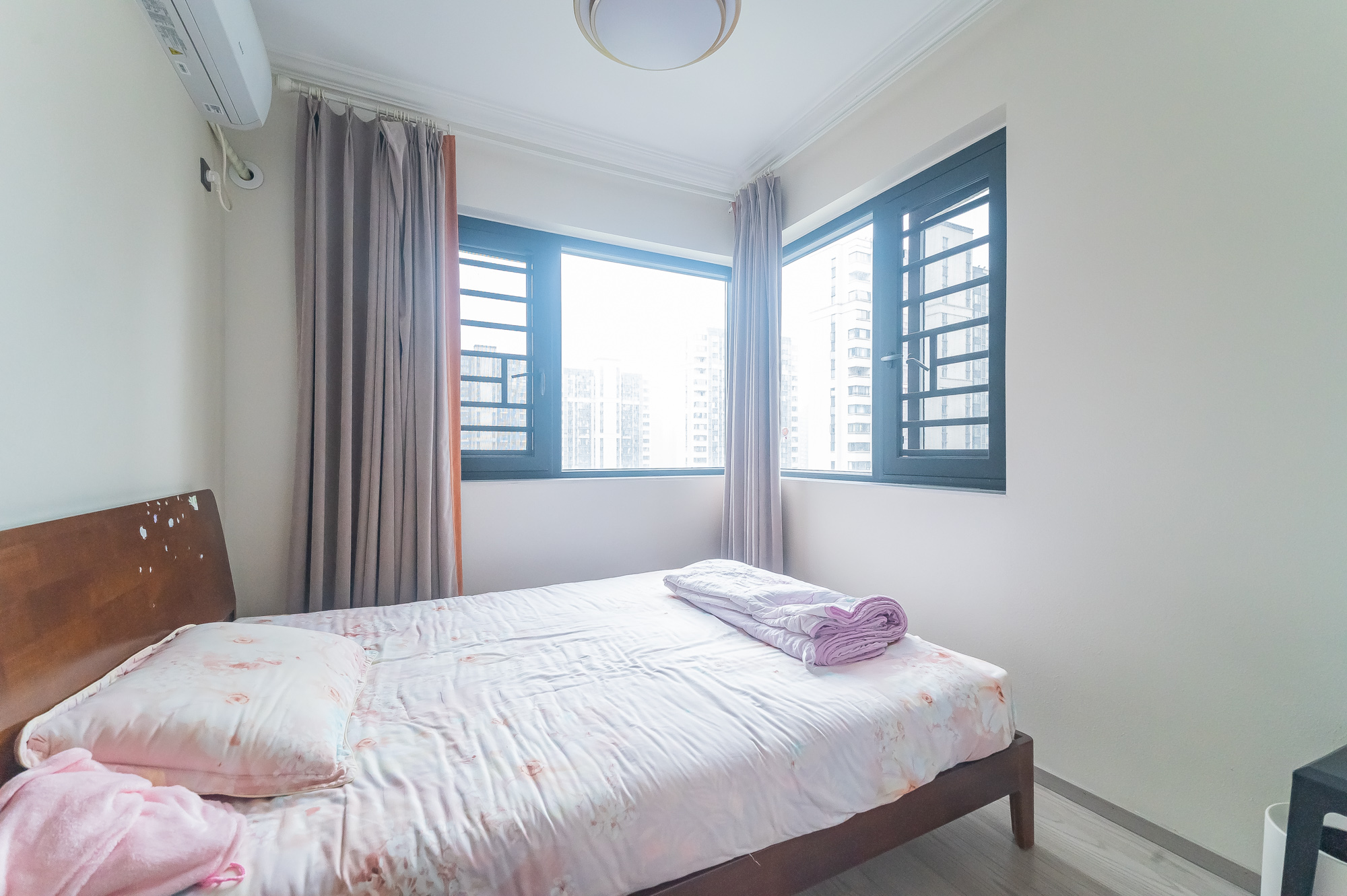 中建悦和城  3室2厅1卫    120.0万 中建悦和城  3室2厅1卫    120.0万卧室