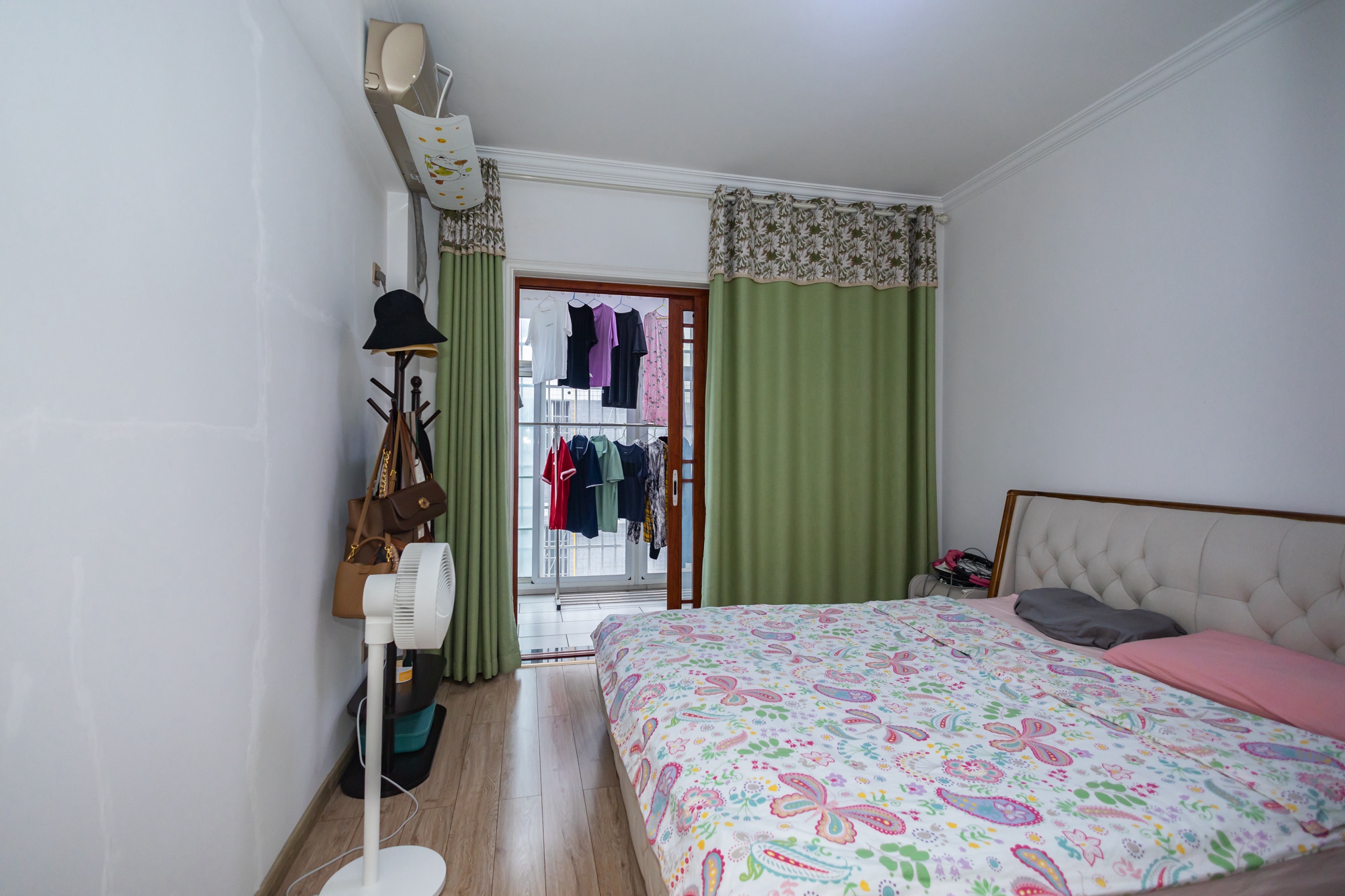 湘绣城  2室2厅1卫    42.8万 湘绣城  2室2厅1卫    42.8万卧室