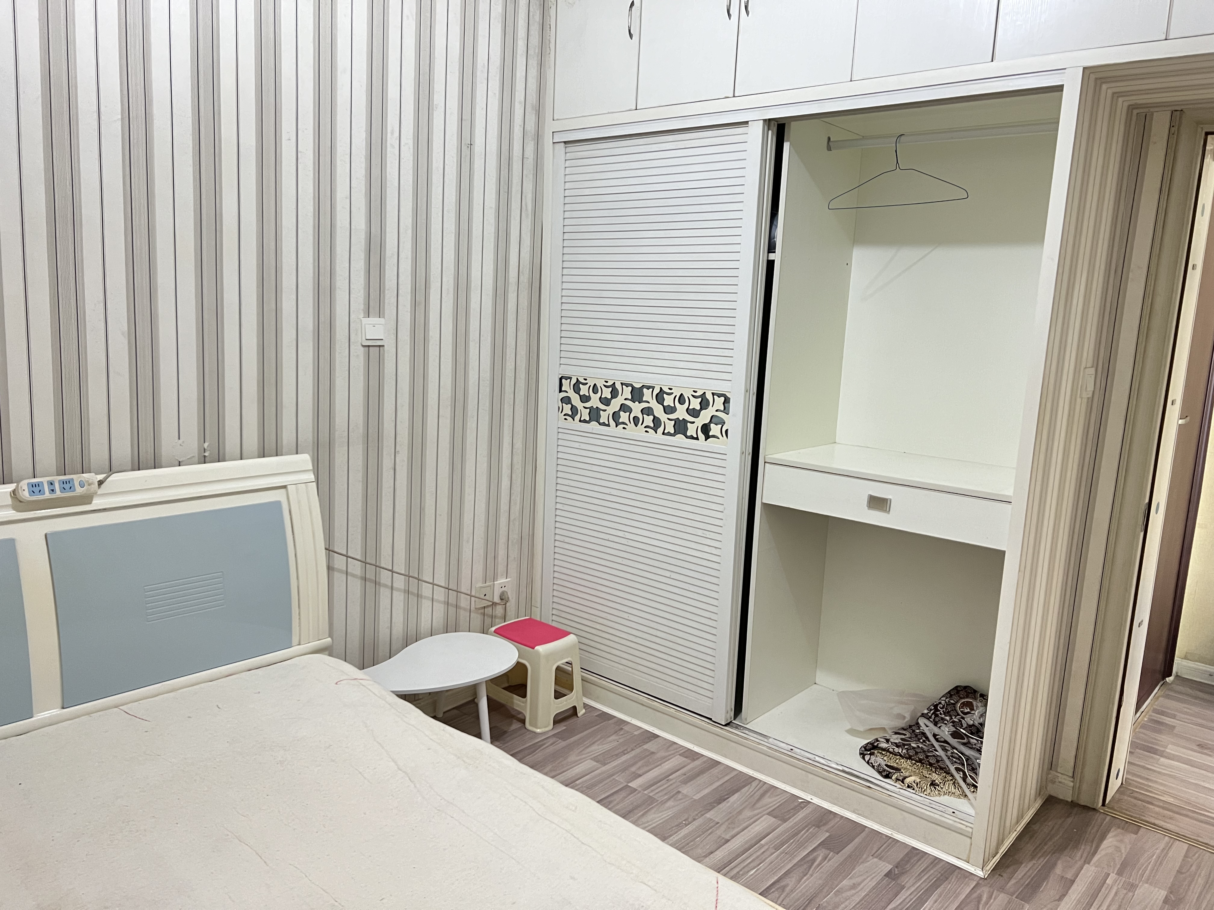 华晨御园  1室1厅1卫   26.00万室内图