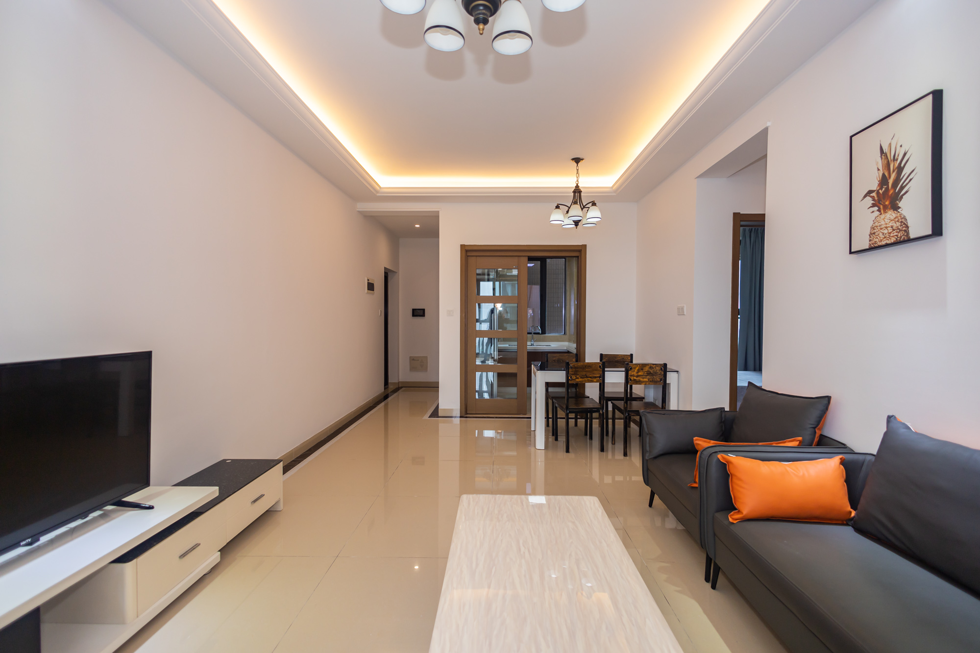 旺德府恺悦国际  3室2厅2卫    82.0万 旺德府恺悦国际  3室2厅2卫    82.0万客厅