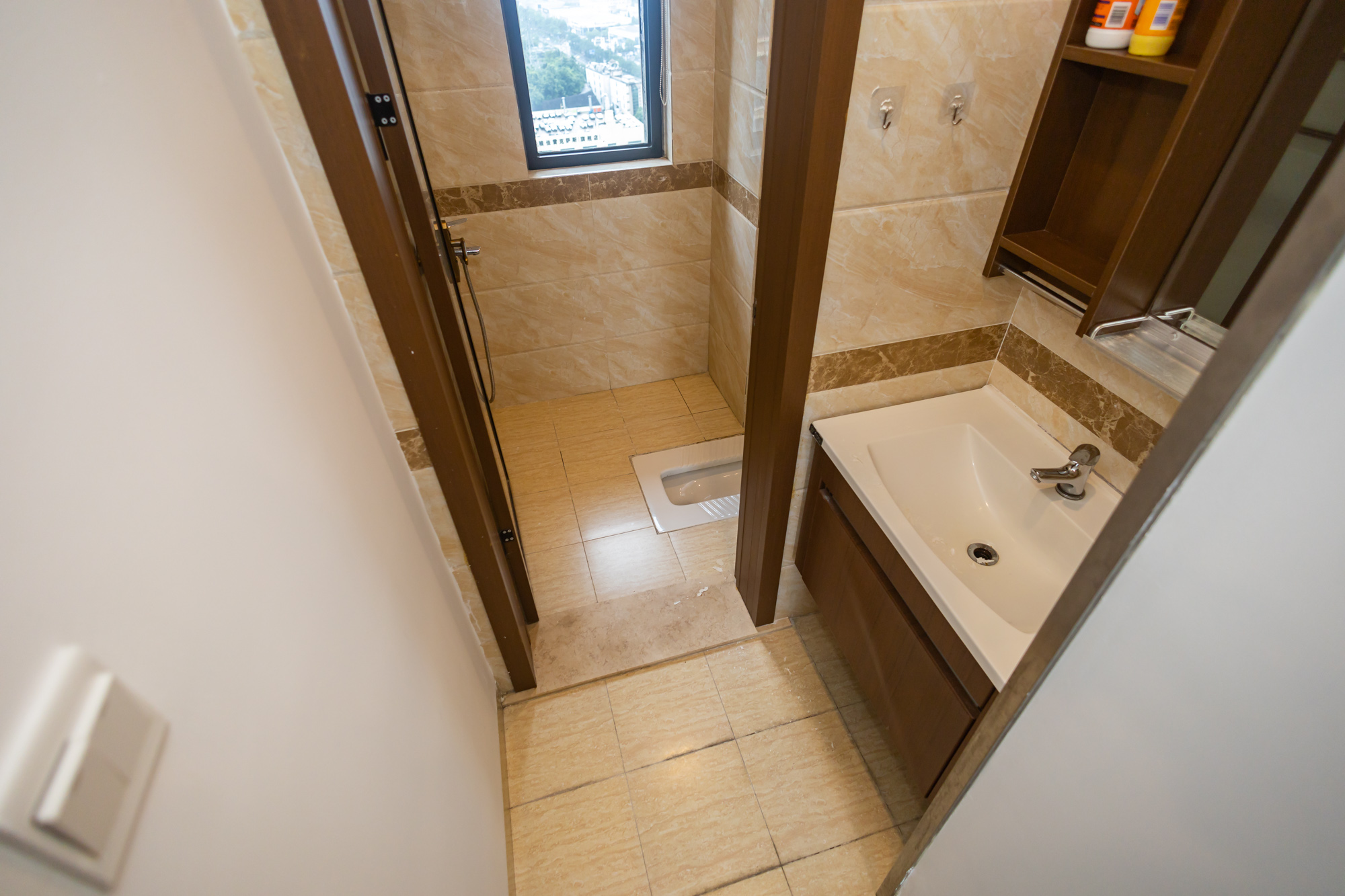 旺德府恺悦国际  3室2厅2卫    82.0万 旺德府恺悦国际  3室2厅2卫    82.0万卫生间