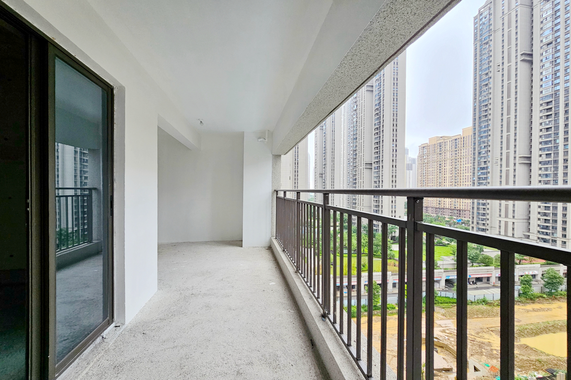 阳光城尚东湾嘉林苑  4室2厅2卫    118.0万 阳光城尚东湾嘉林苑  4室2厅2卫    118.0万其他