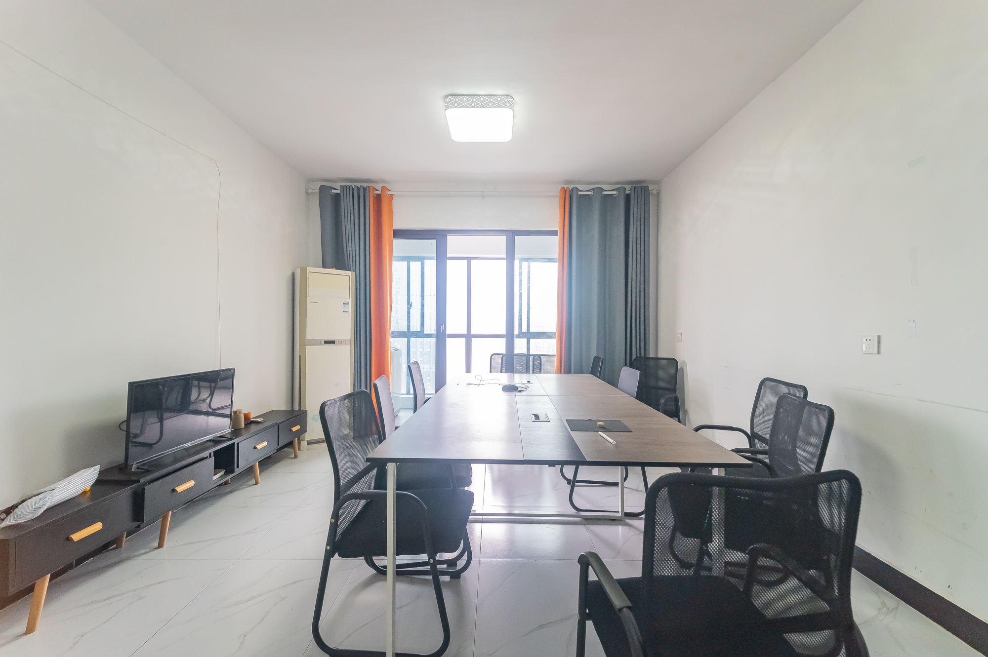 尚鑫海悦(新长海尚海城) 4室2厅2卫 96.0万 尚鑫海悦(新长海尚海城) 4室2厅2卫 96.0万客厅