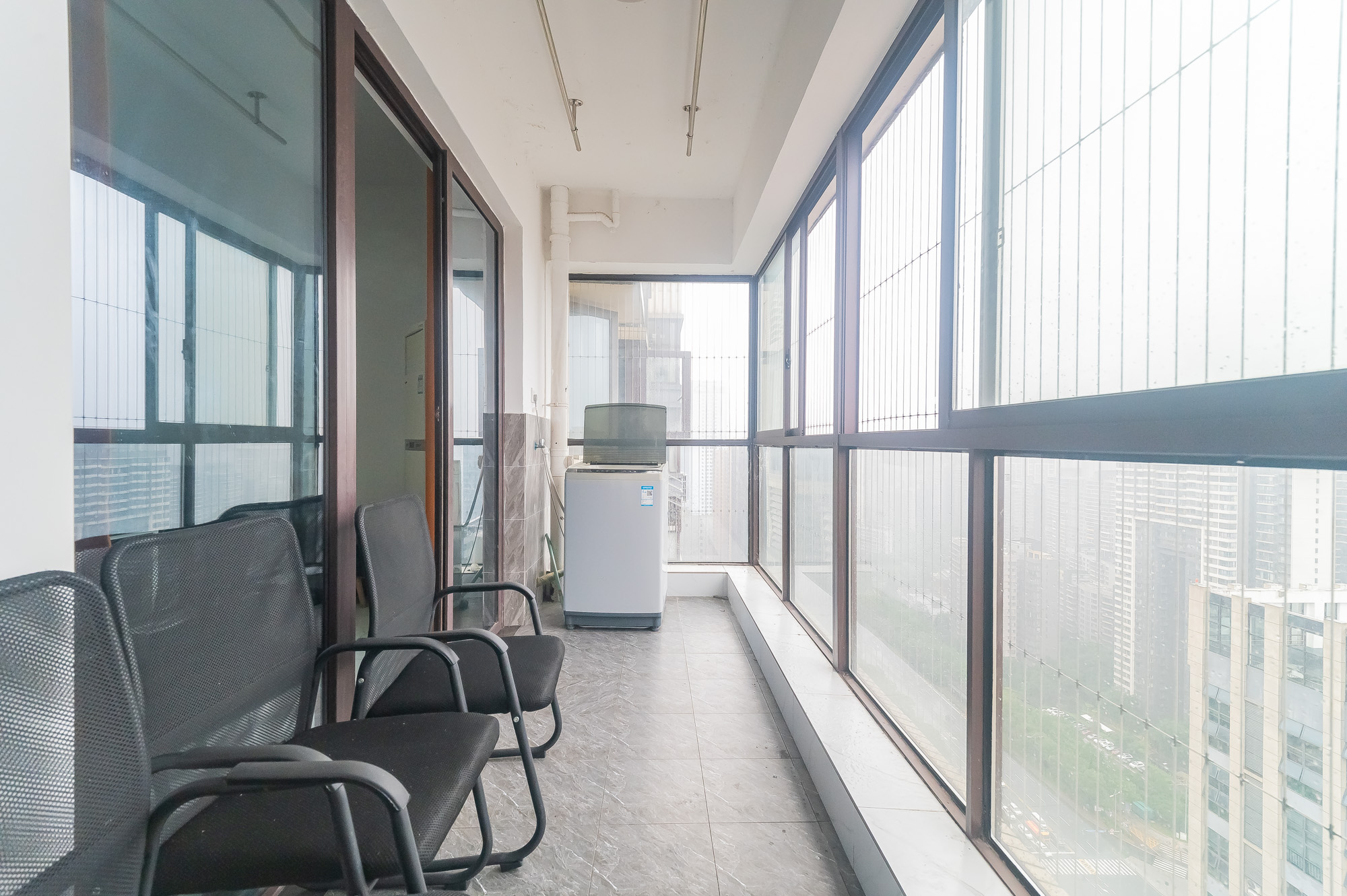 尚鑫海悦(新长海尚海城) 4室2厅2卫 96.0万 尚鑫海悦(新长海尚海城) 4室2厅2卫 96.0万阳台