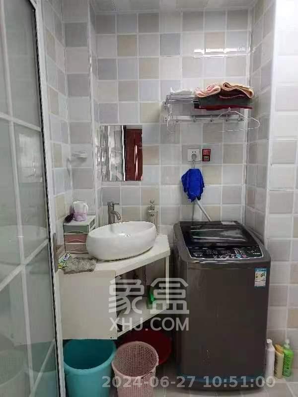 新兴企业中心  1室1厅1卫   1300.00元/月室内图