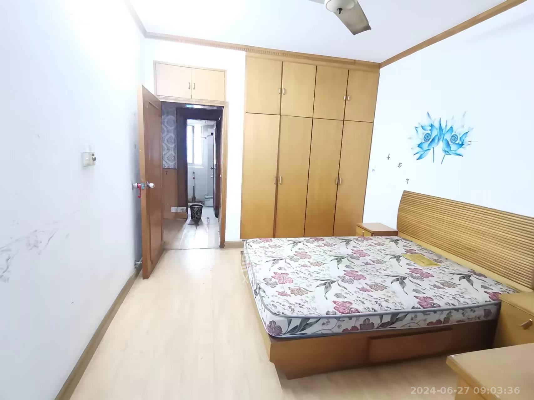 中建五局信和苑三区  2室1厅1卫   1300.00元/月室内图