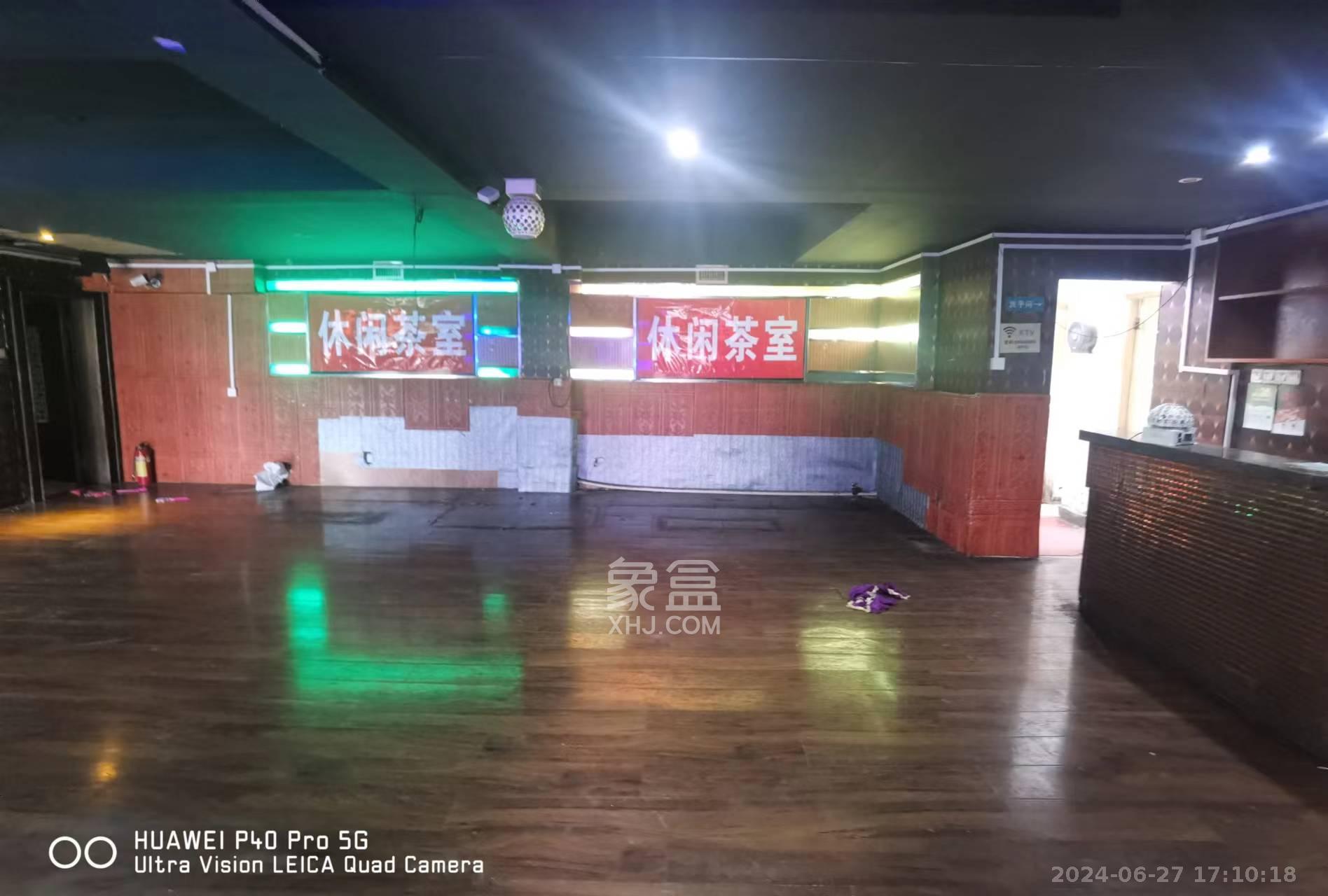 南湖路散盘  5室1厅2卫   5200.00元/月室内图