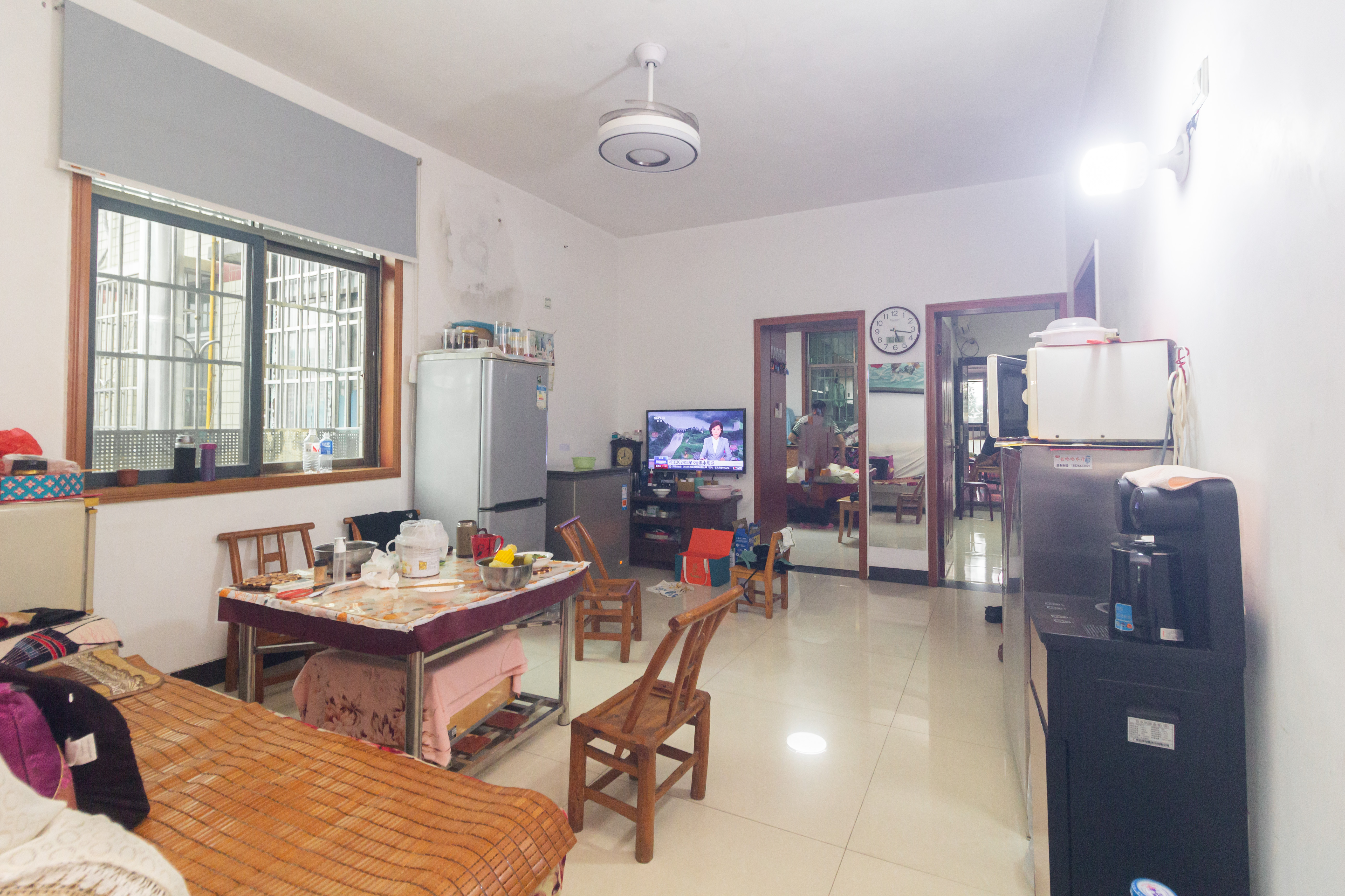 泉塘小区  10室4厅4卫    450.0万 泉塘小区  10室4厅4卫    450.0万