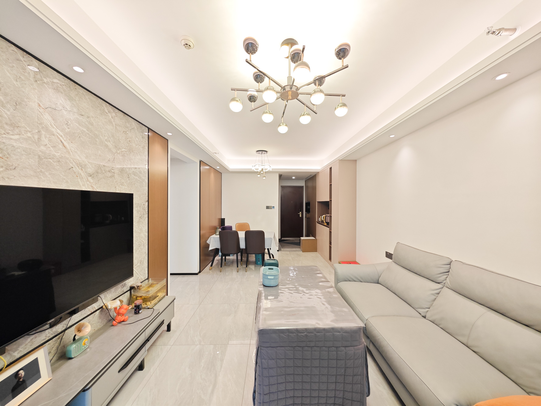 万科魅力之城天阔里  3室2厅2卫    125.0万客厅