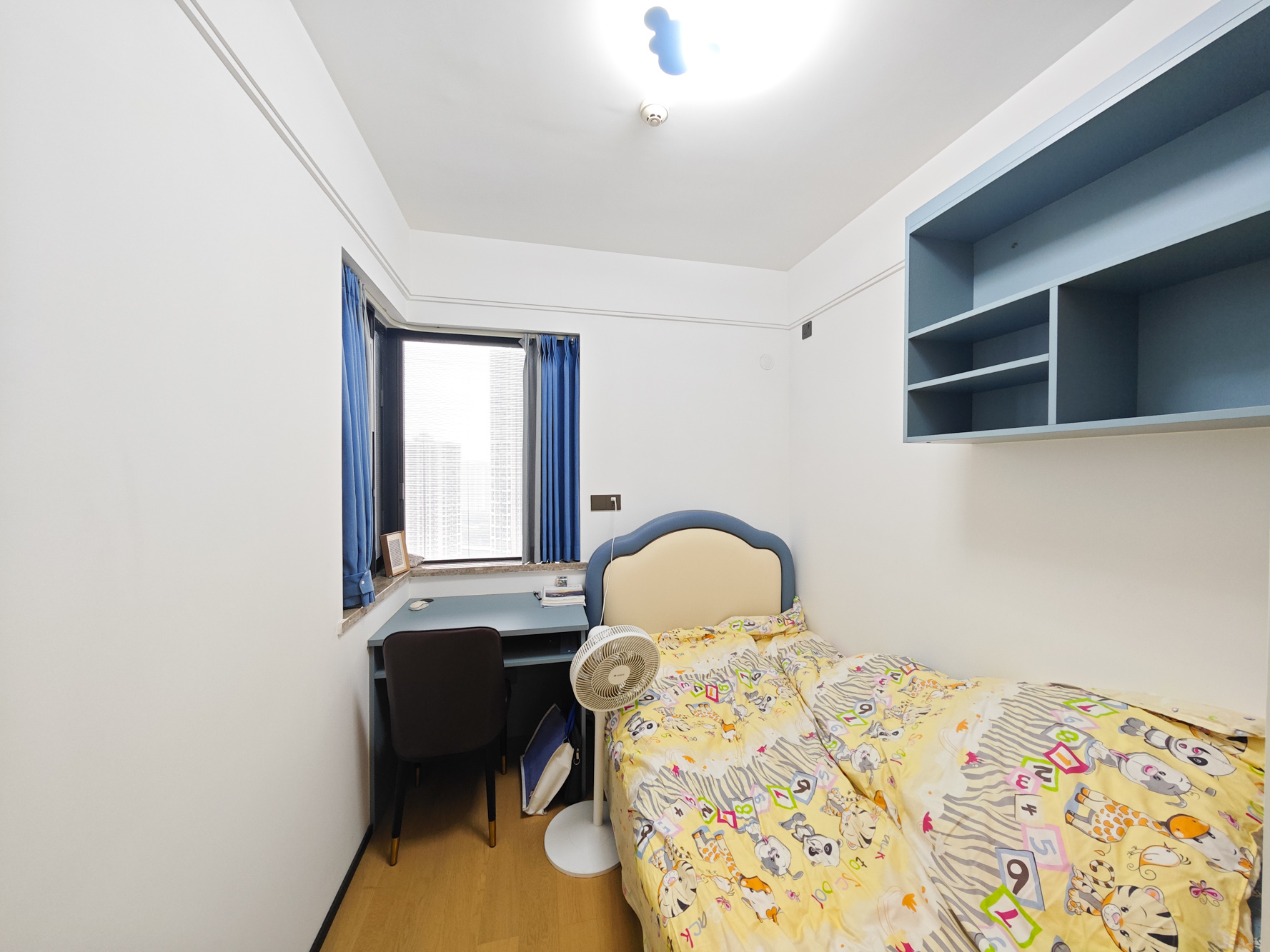 万科魅力之城天阔里  3室2厅2卫    125.0万卧室