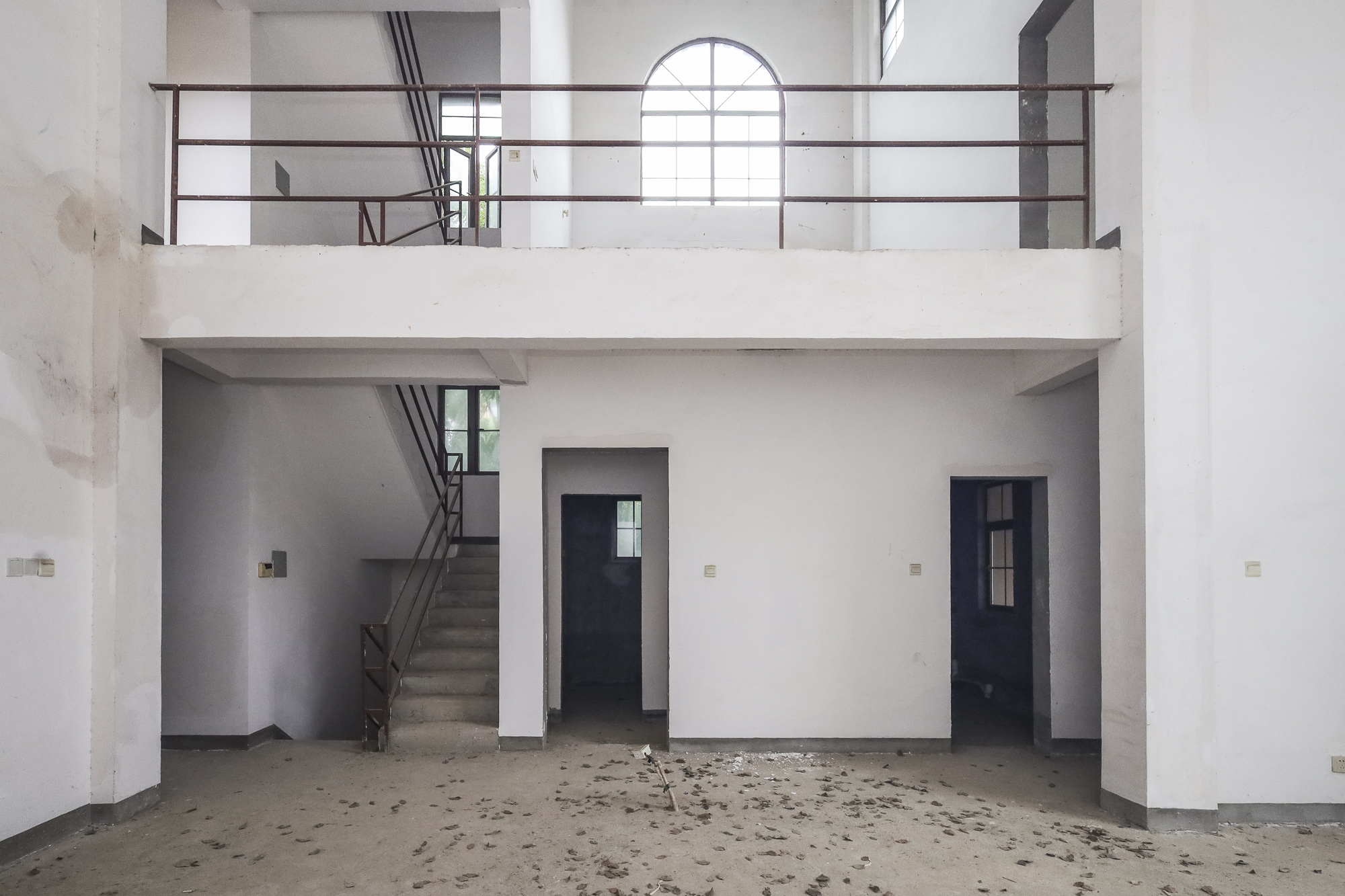 万业巴厘岛 5室3厅1卫 320.0万 万业巴厘岛 5室3厅1卫 320.0万客厅