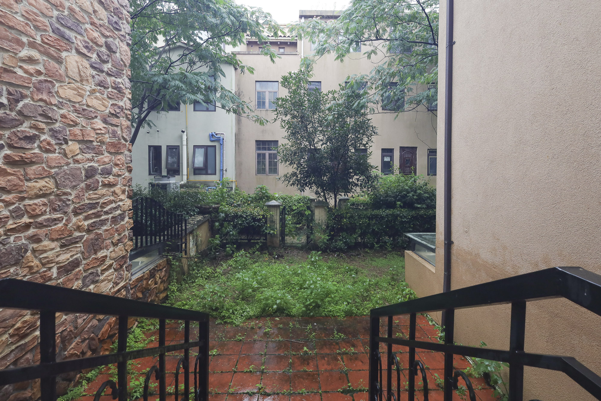 万业巴厘岛 5室3厅1卫 320.0万 万业巴厘岛 5室3厅1卫 320.0万其他