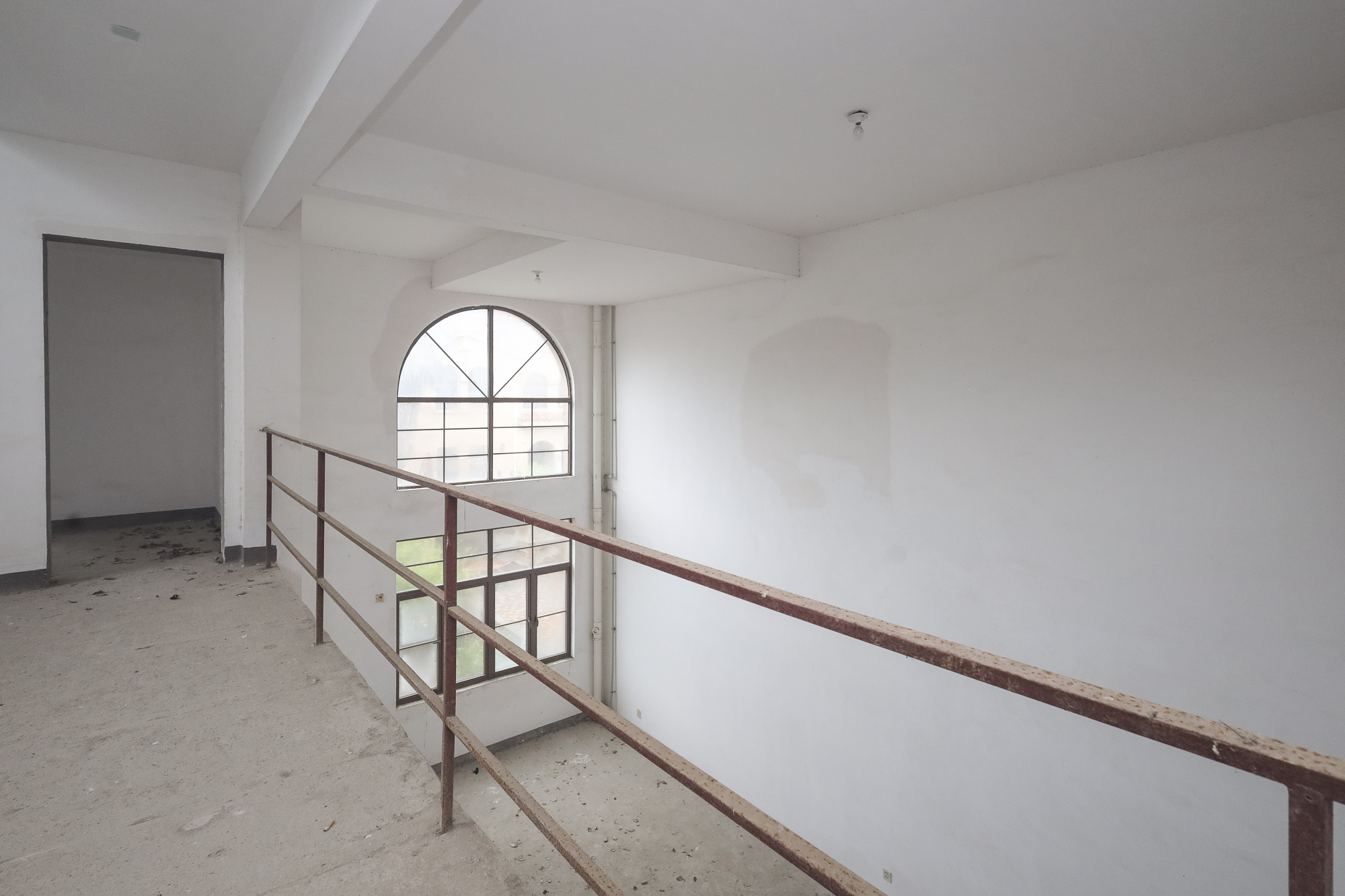 万业巴厘岛 5室3厅1卫 320.0万 万业巴厘岛 5室3厅1卫 320.0万其他