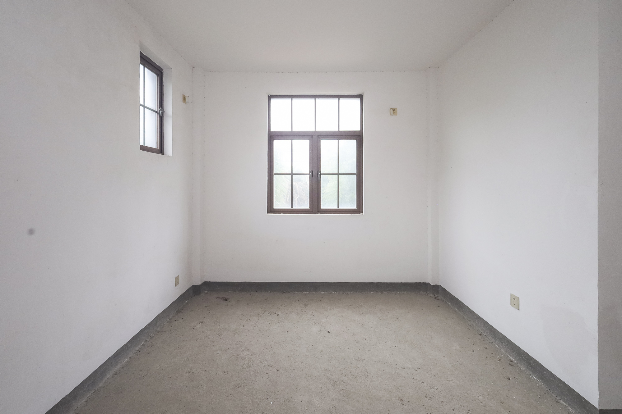 万业巴厘岛 5室3厅1卫 320.0万 万业巴厘岛 5室3厅1卫 320.0万卧室