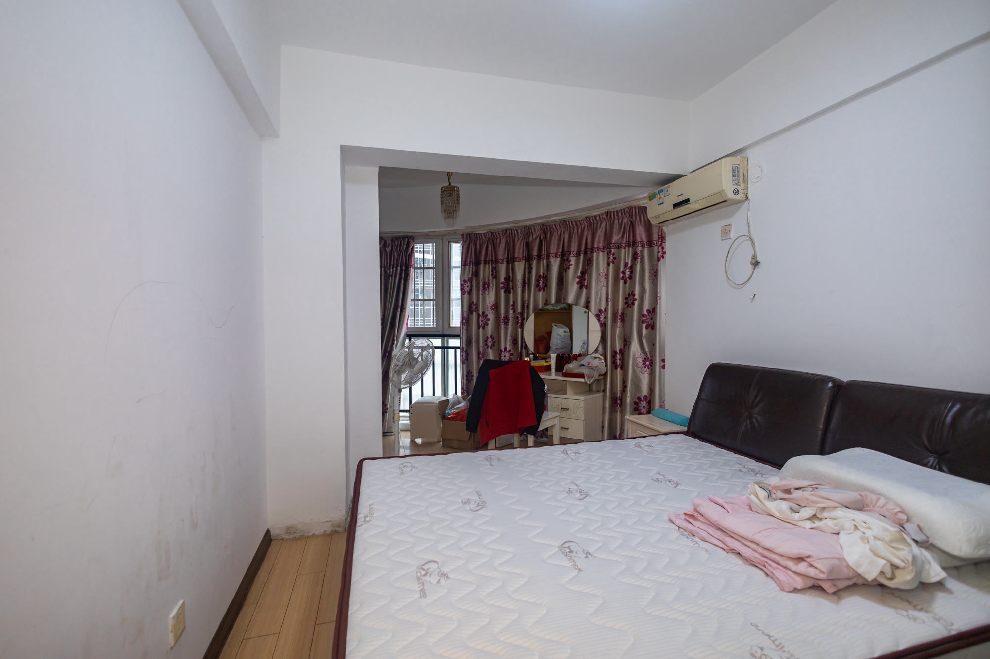 未来现代城 2室2厅1卫 45.6万 未来现代城 2室2厅1卫 45.6万卧室