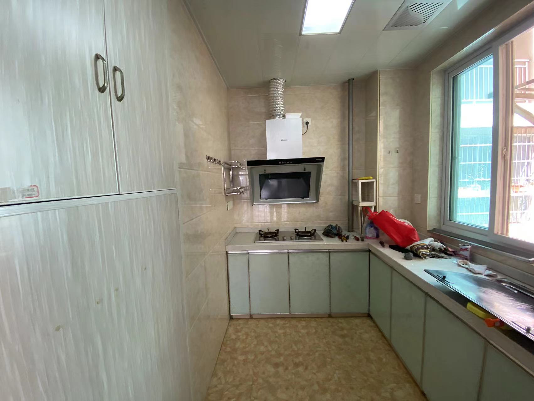 康馨佳园 2室1厅1卫 45.0万 康馨佳园 2室1厅1卫 45.0万室内图