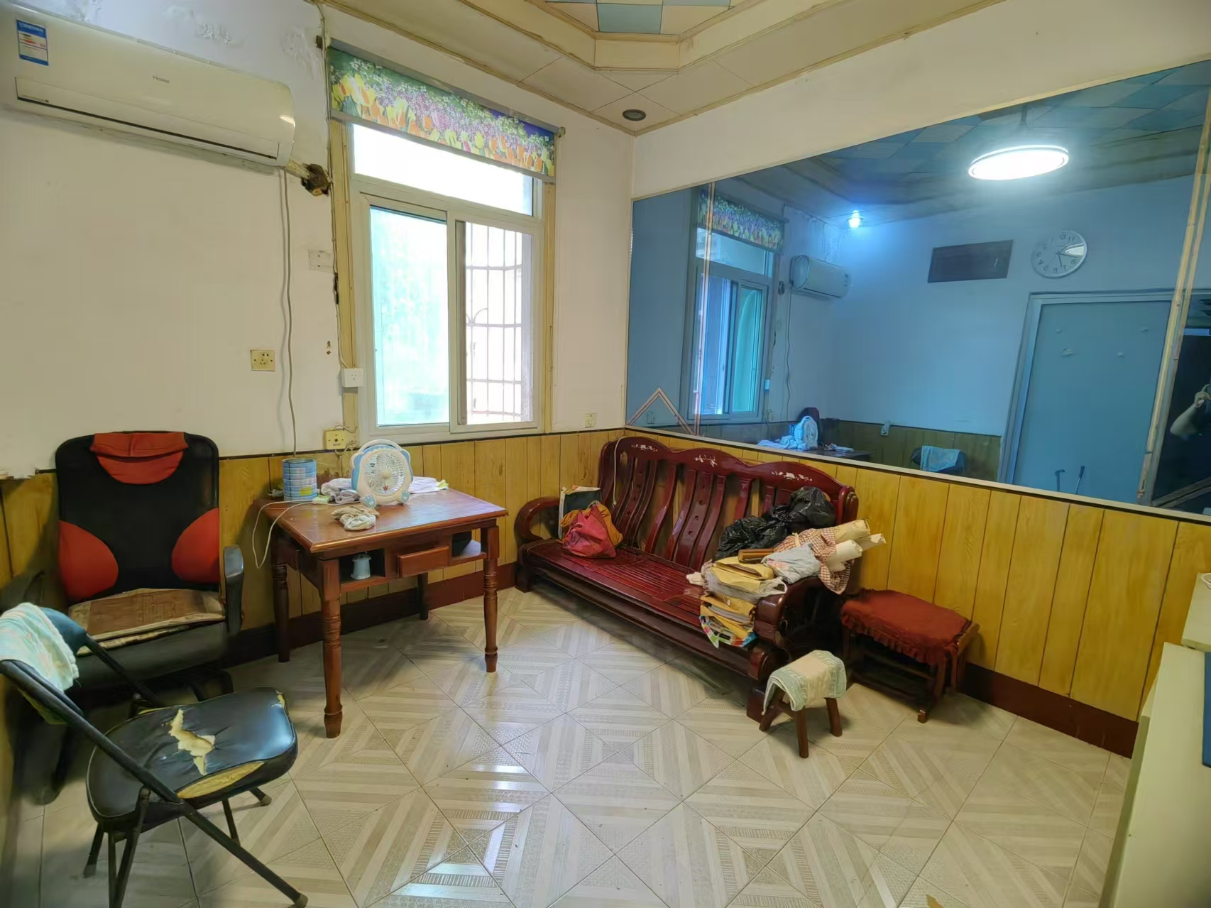 北山一村 1室0厅0卫 16.0万 北山一村 1室0厅0卫 16.0万室内图