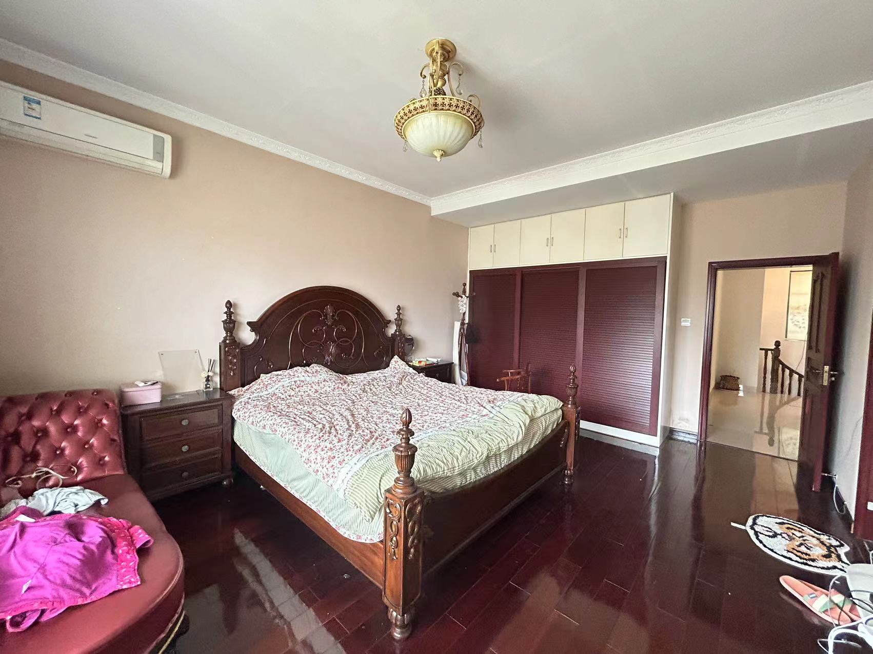 共和城 6室2厅3卫 150.0万 共和城 6室2厅3卫 150.0万室内图